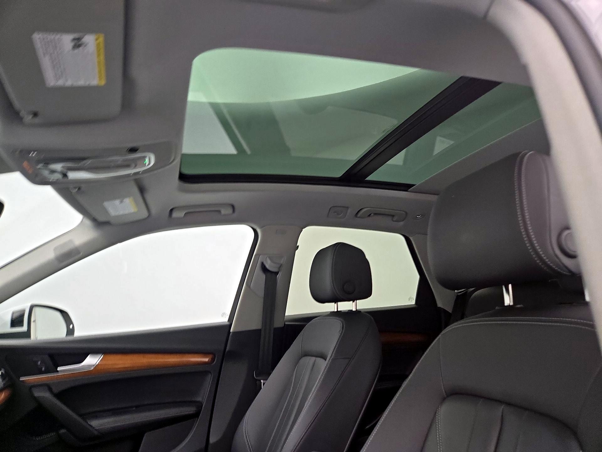 Thumbnail: 2023 Audi Q5 - 19
