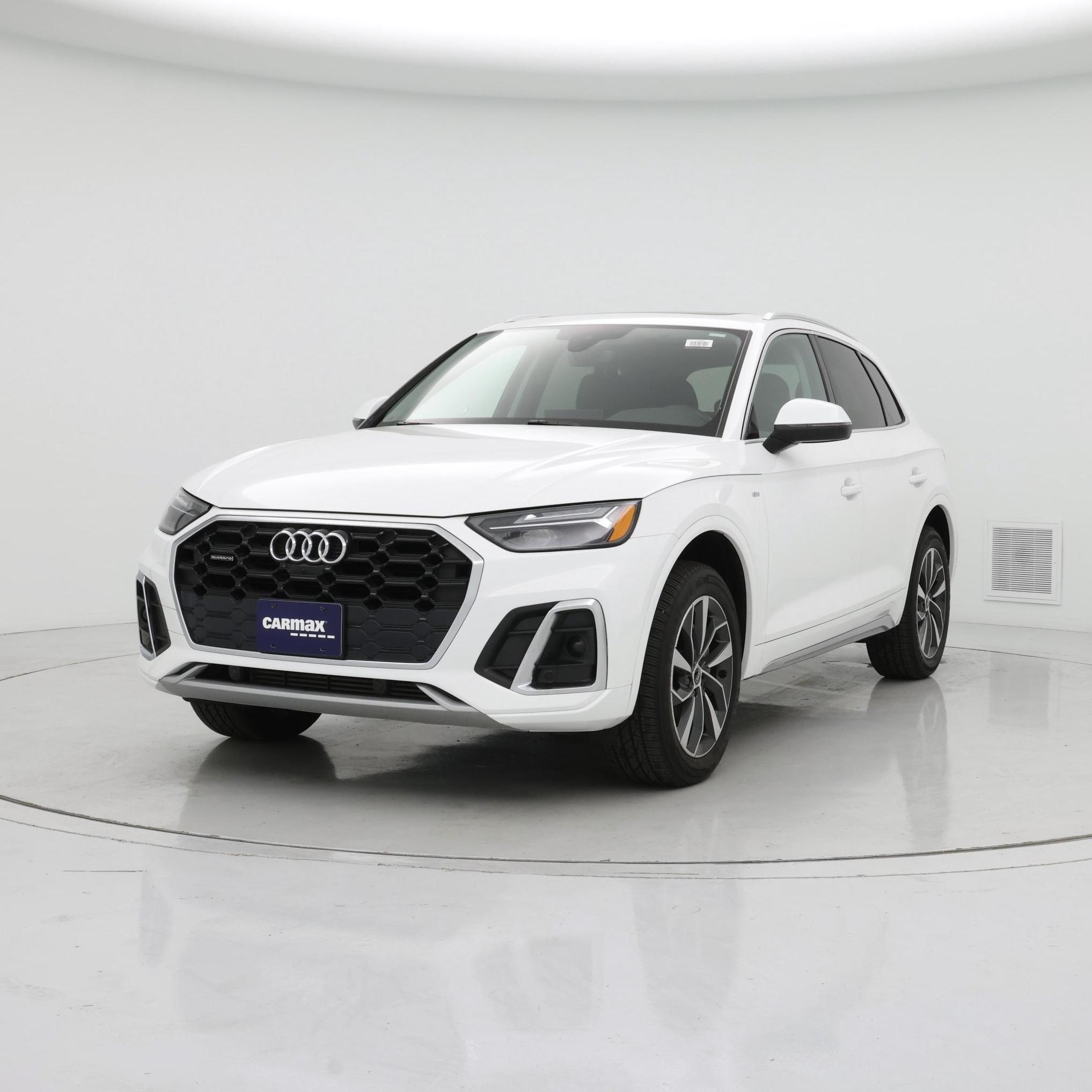 Thumbnail: 2023 Audi Q5 - 4