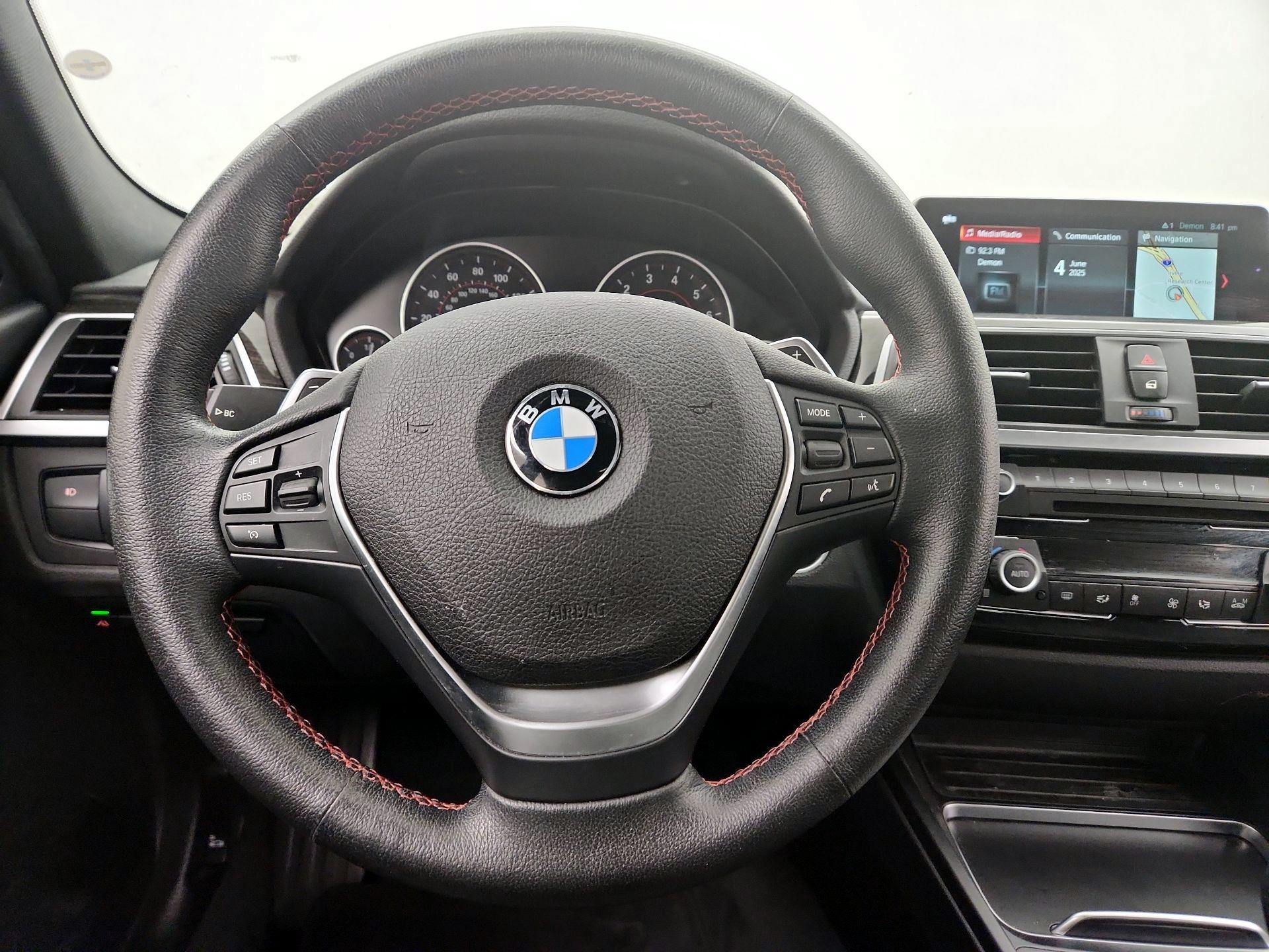 Thumbnail: 2018 BMW 3 Series - 10
