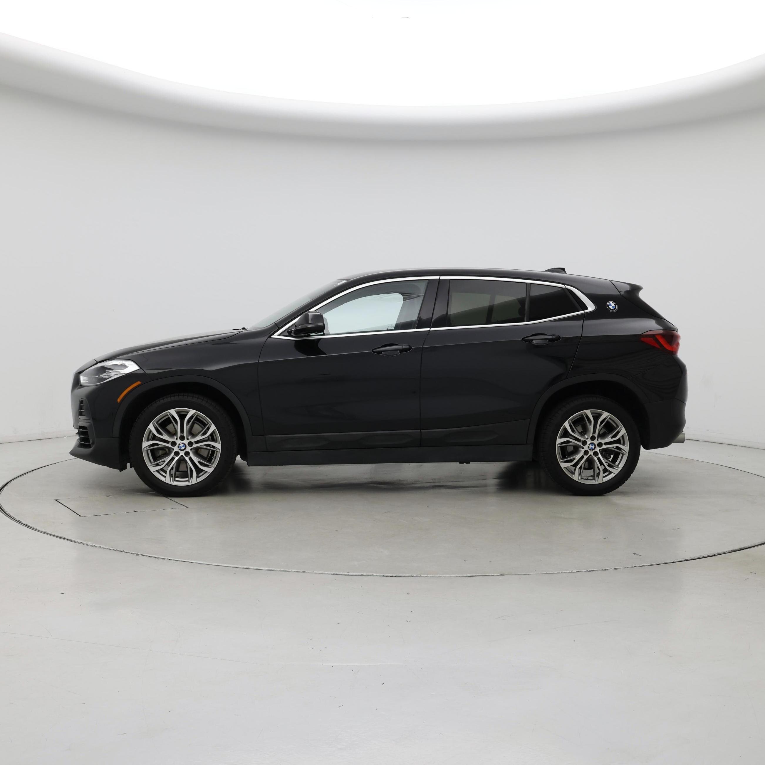 Thumbnail: 2021 BMW X2 - 3
