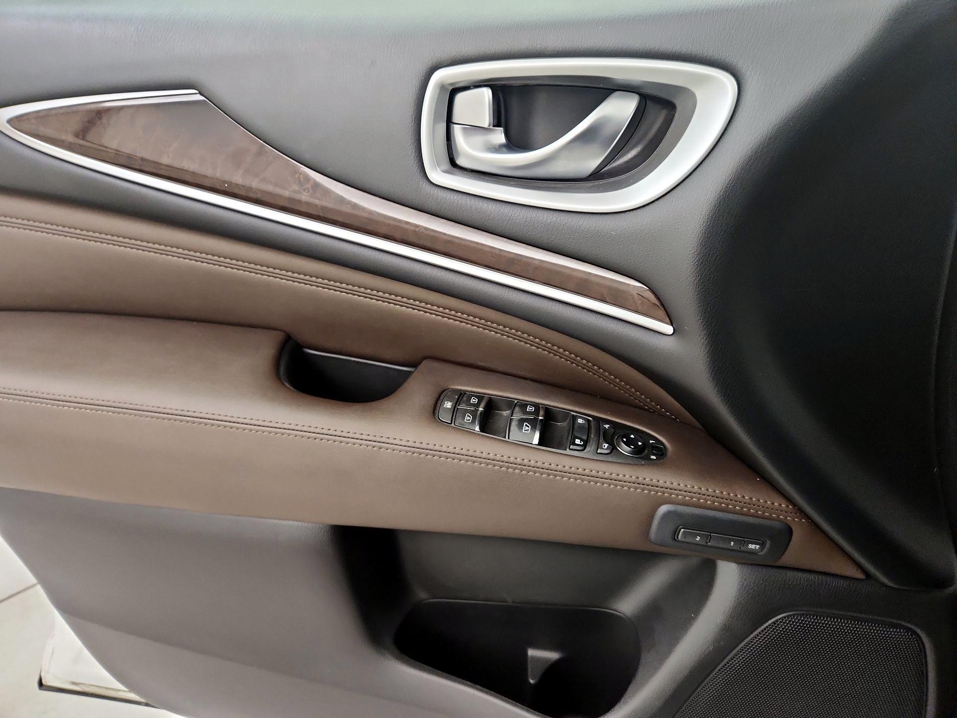 Thumbnail: 2015 INFINITI QX60 - 12