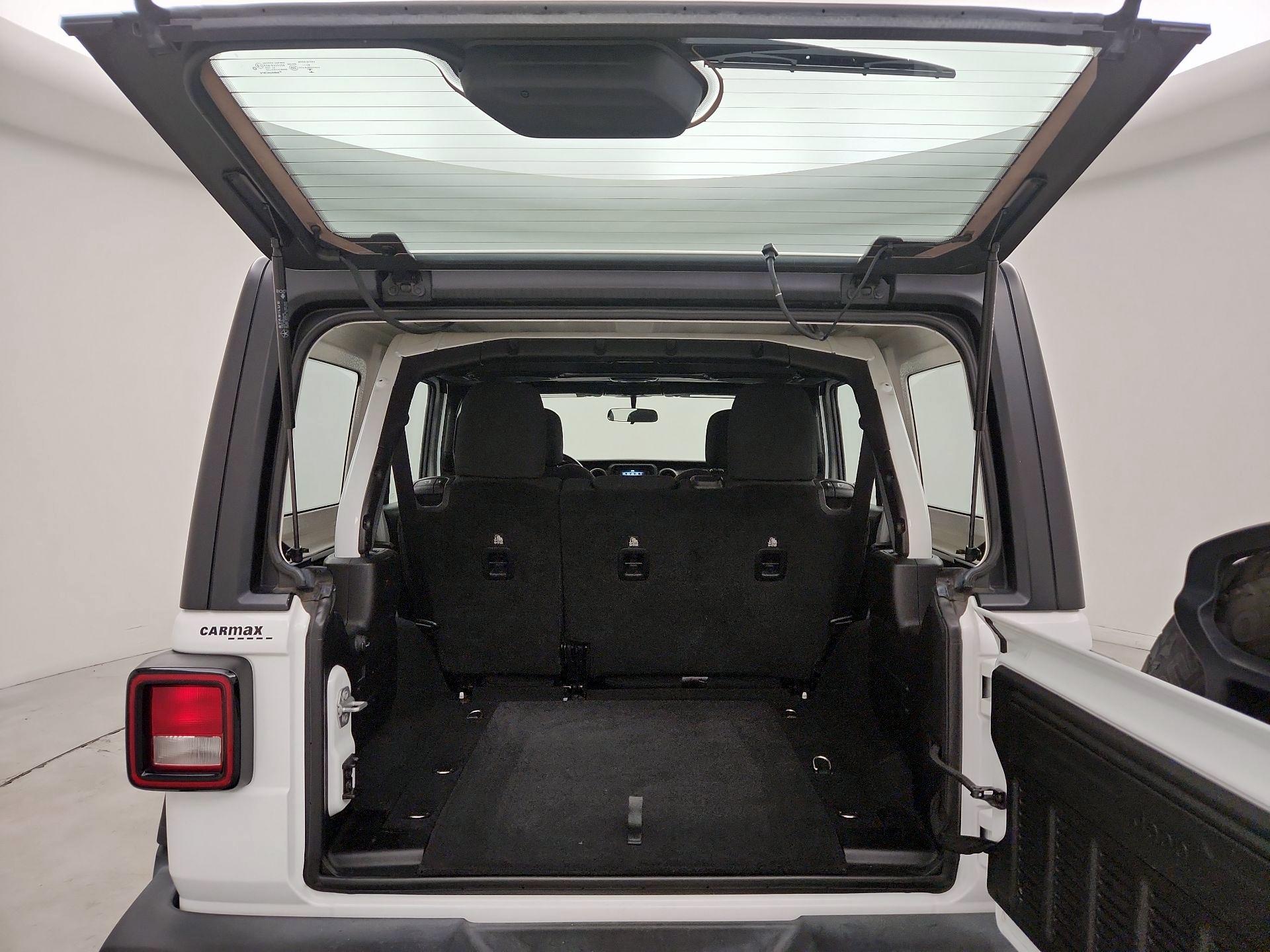 Thumbnail: 2019 Jeep Wrangler - 20