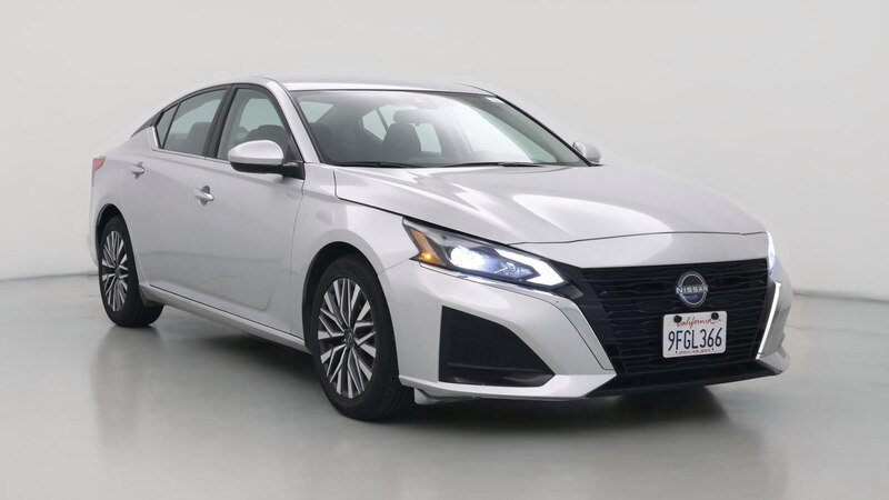 2023 Nissan Altima SV Hero Image