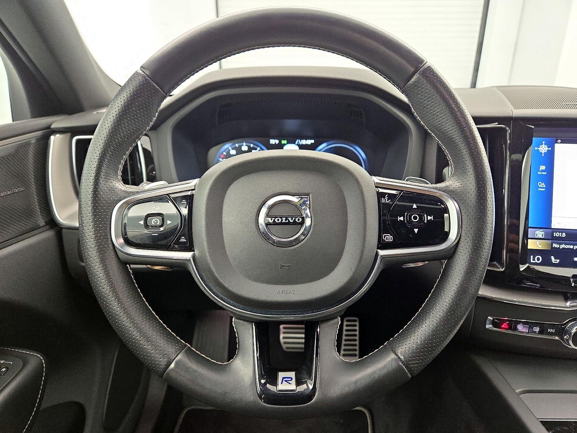 Thumbnail: 2019 Volvo XC60 - 10