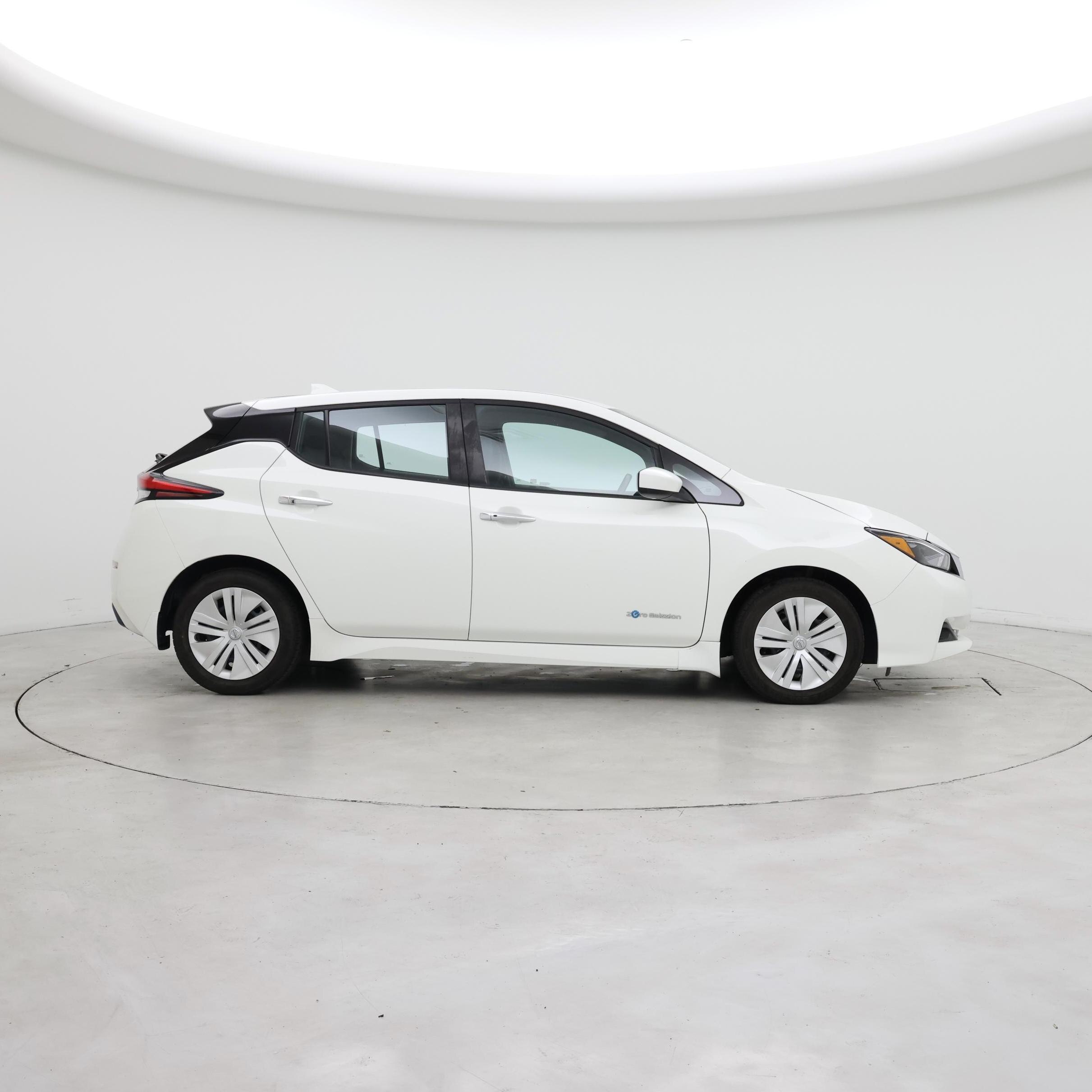 Thumbnail: 2019 Nissan Leaf - 7