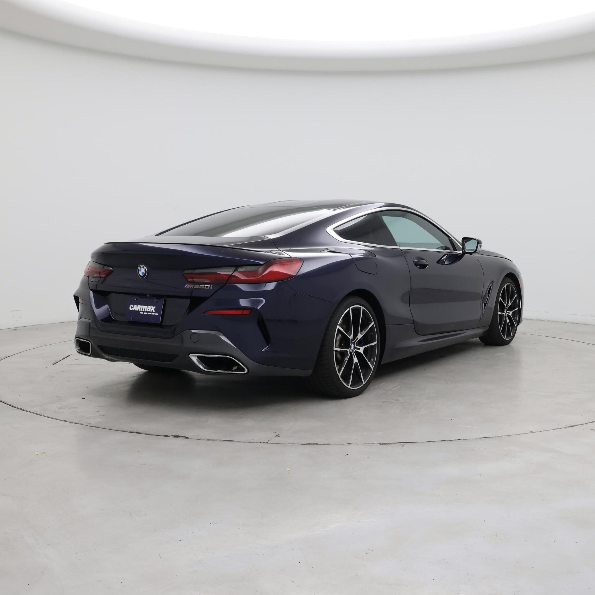 Thumbnail: 2019 BMW 8 Series - 8