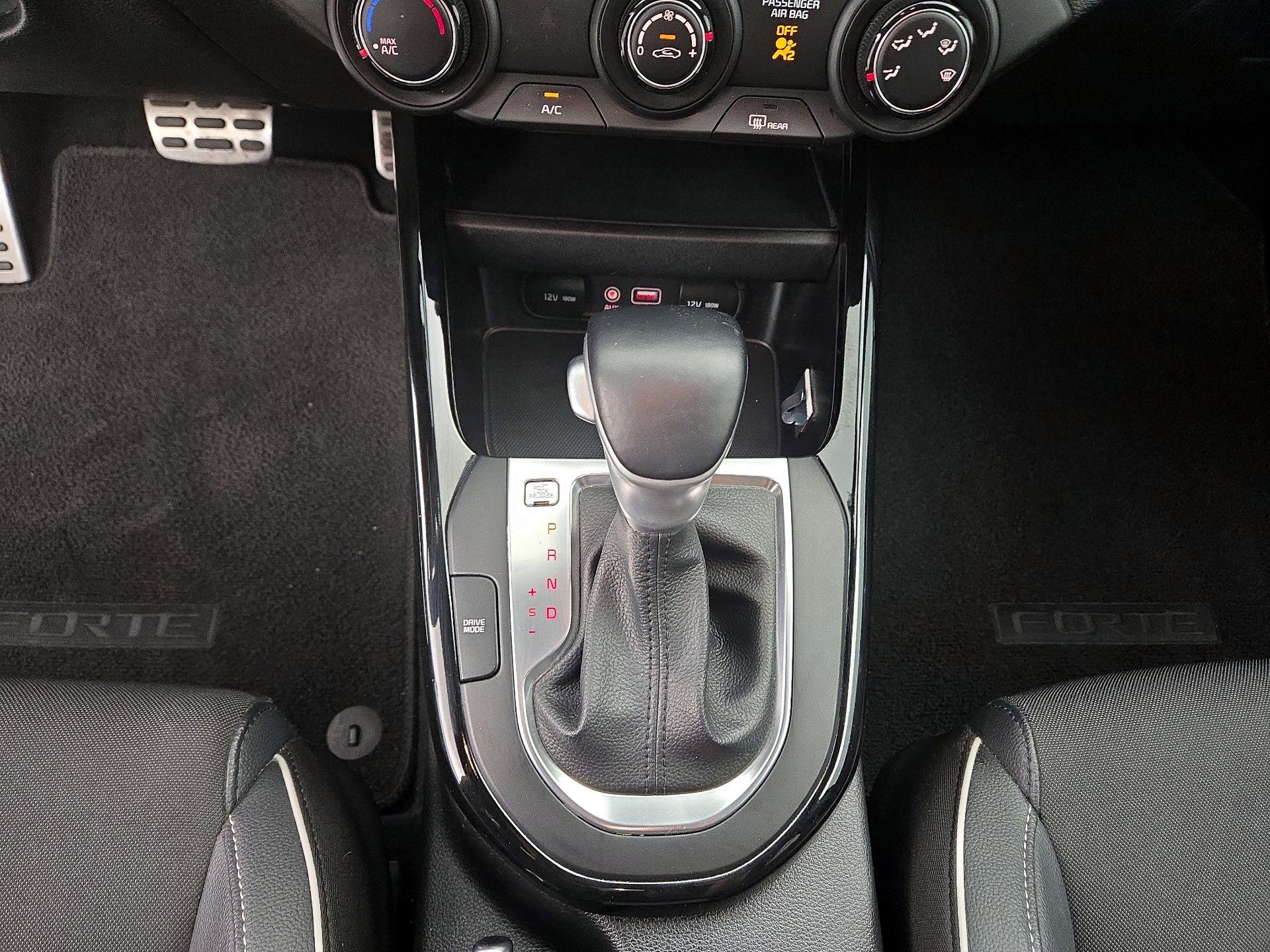 Thumbnail: 2021 Kia Forte - 17