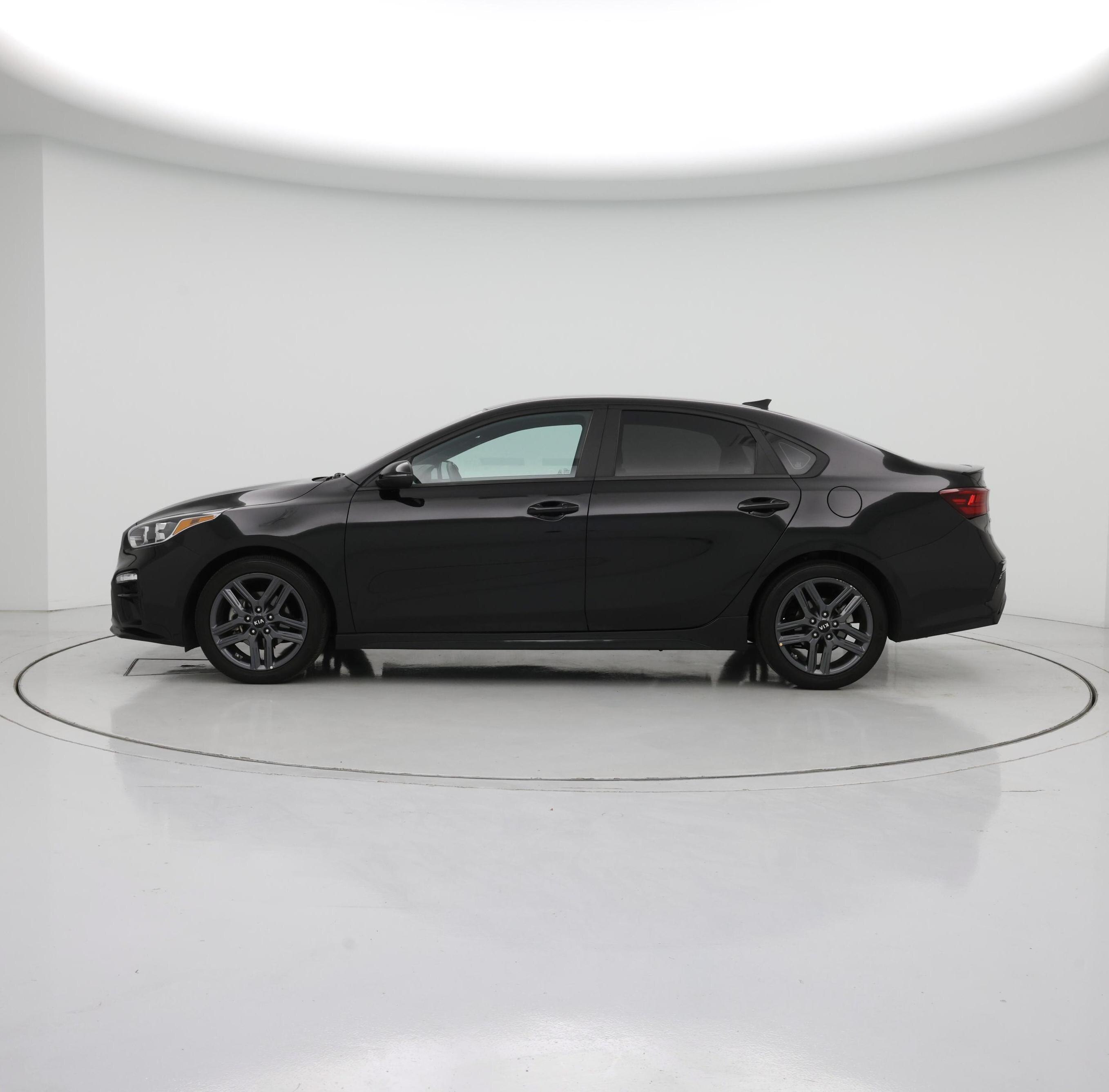 Thumbnail: 2021 Kia Forte - 3