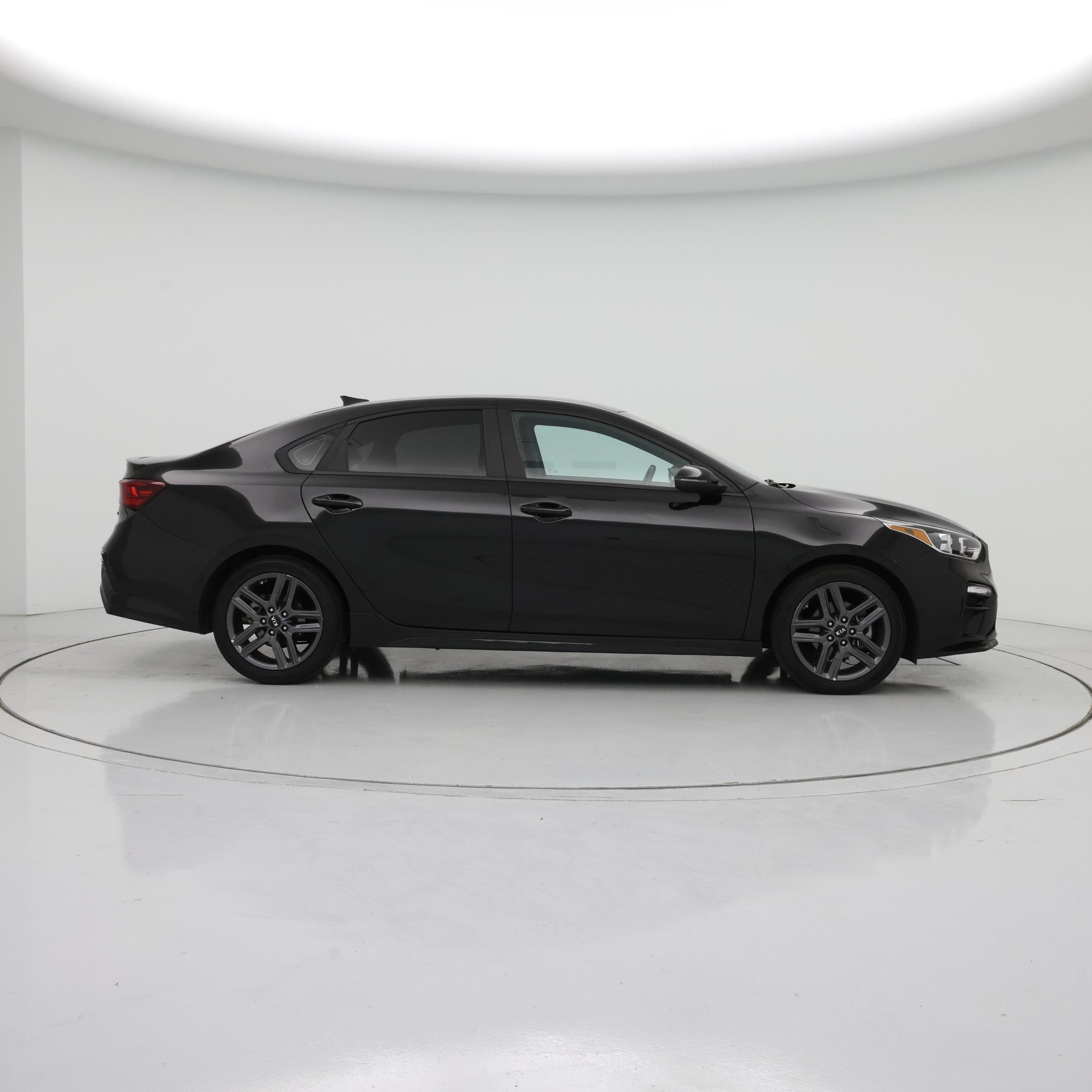 Thumbnail: 2021 Kia Forte - 7