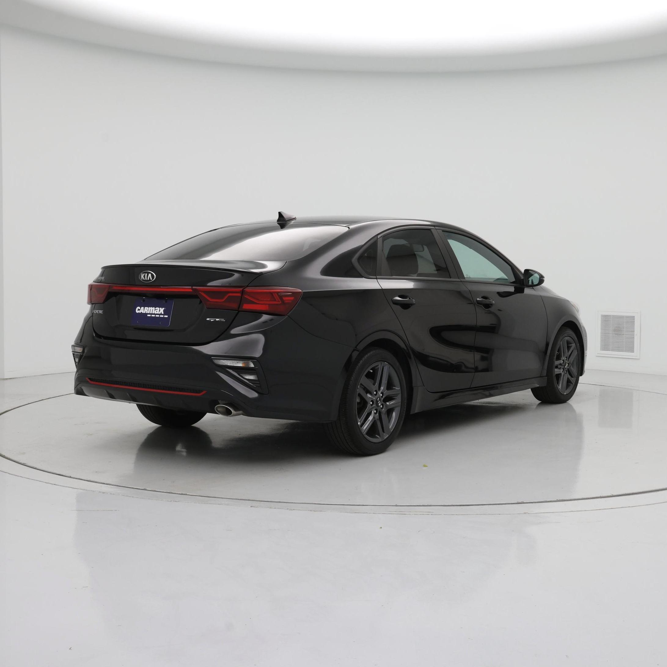 Thumbnail: 2021 Kia Forte - 8