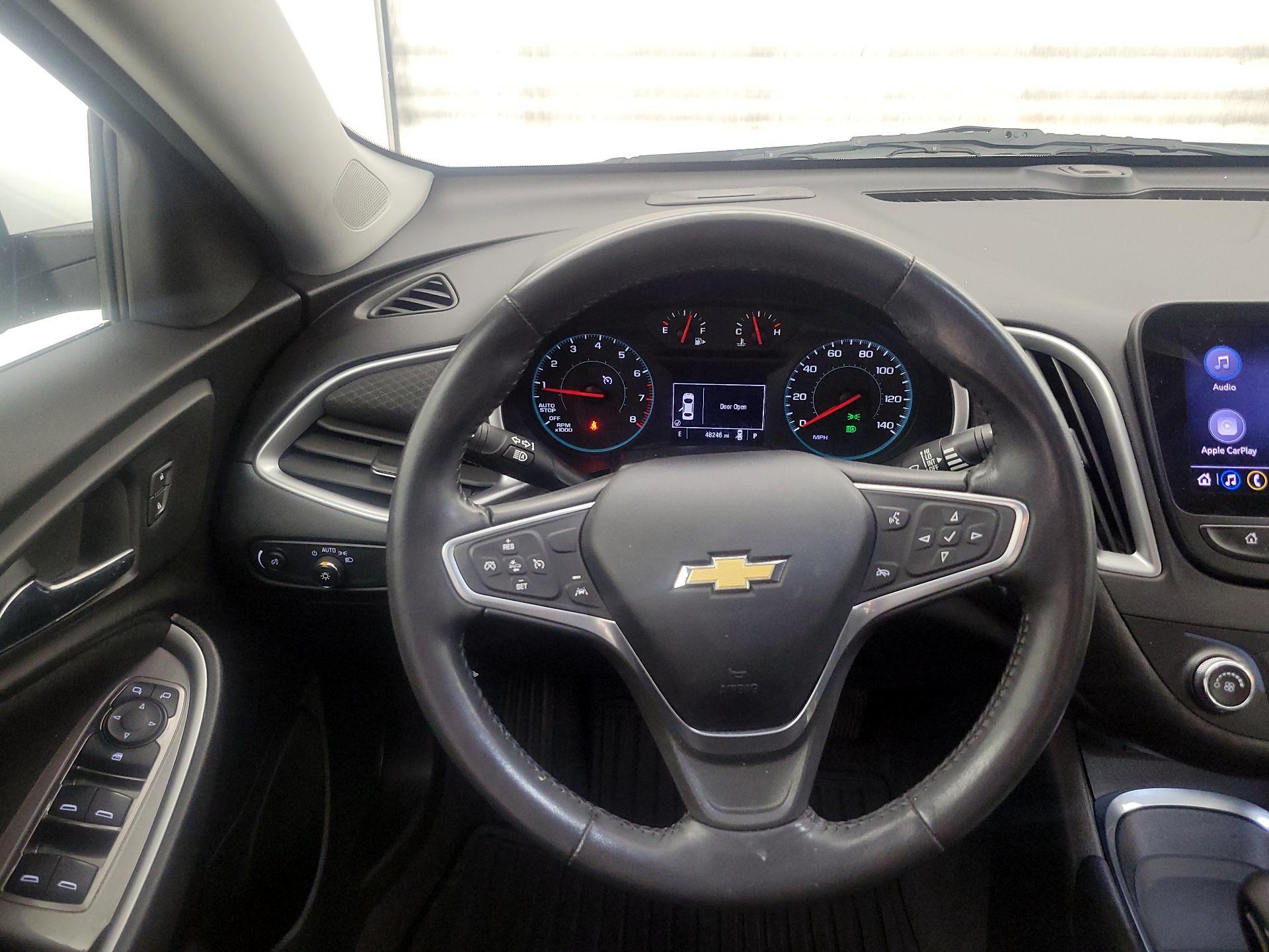 Thumbnail: 2022 Chevrolet Malibu - 10