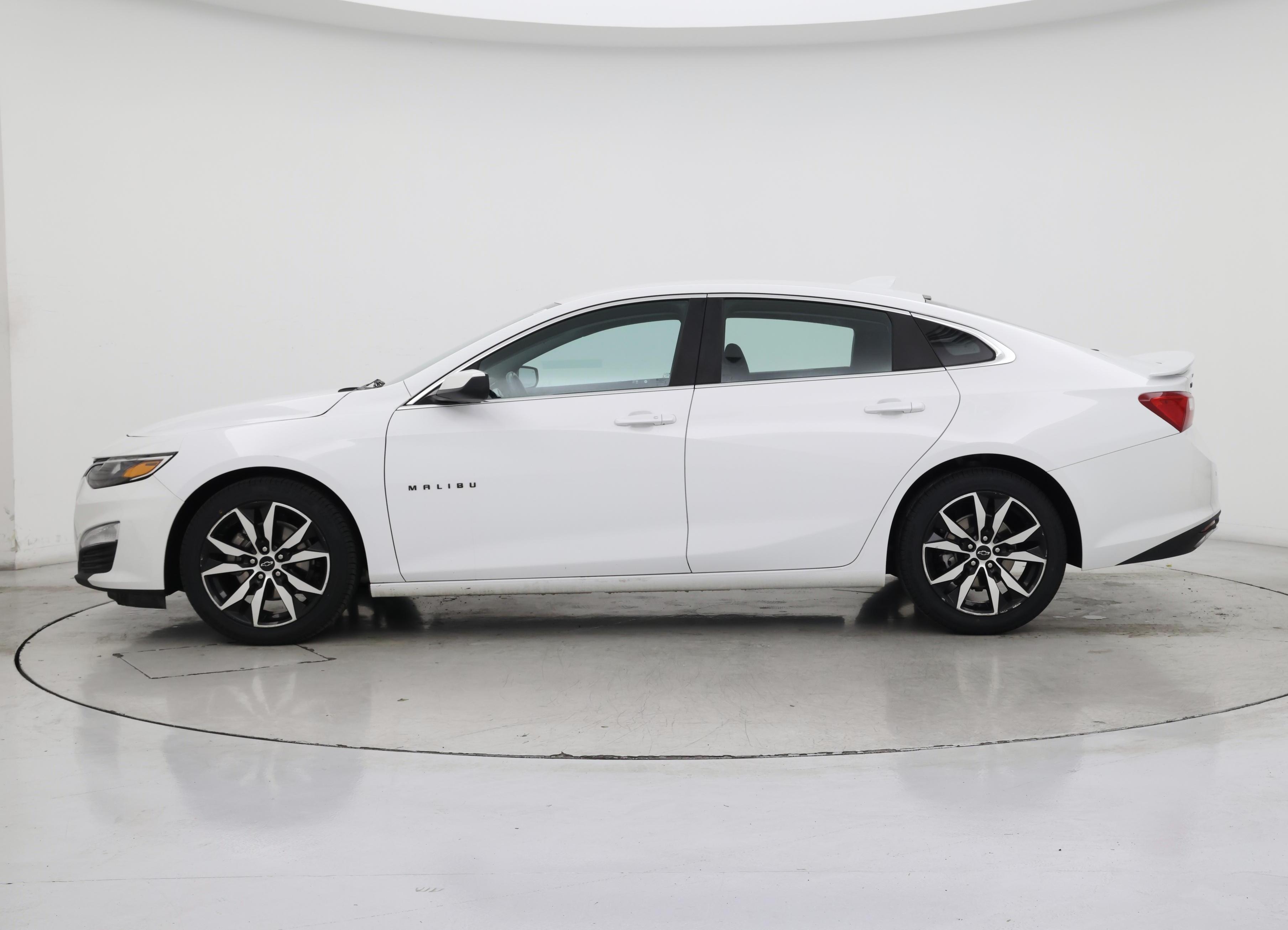 Thumbnail: 2022 Chevrolet Malibu - 3