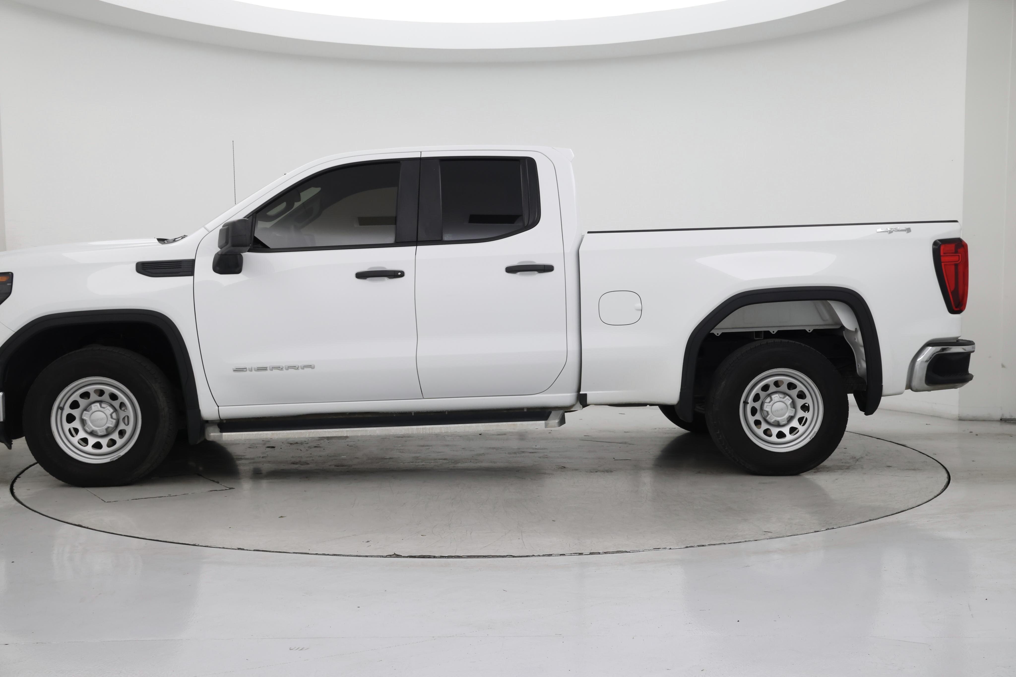 Thumbnail: 2023 GMC Sierra 1500 - 3