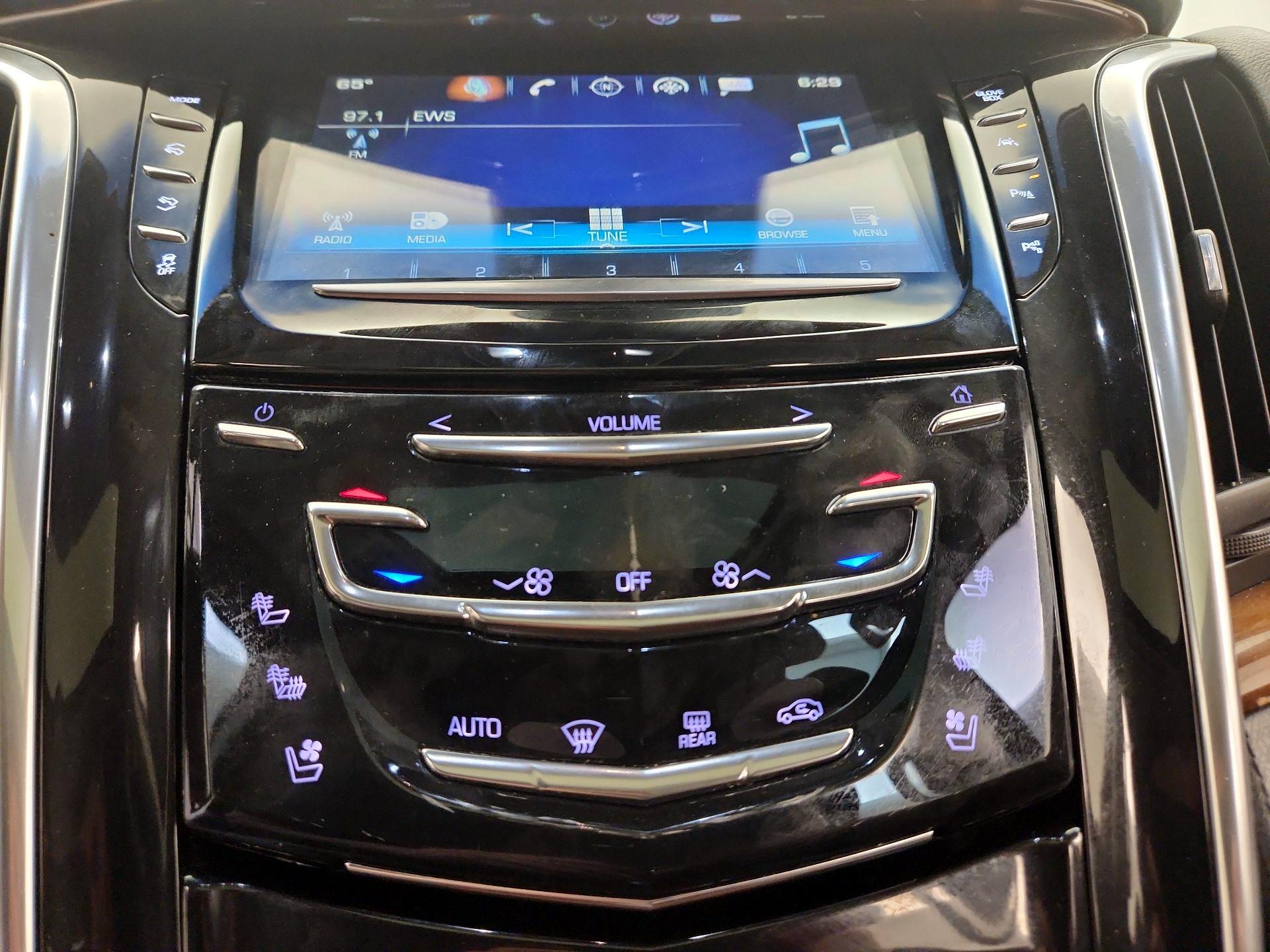 Thumbnail: 2017 Cadillac Escalade - 17