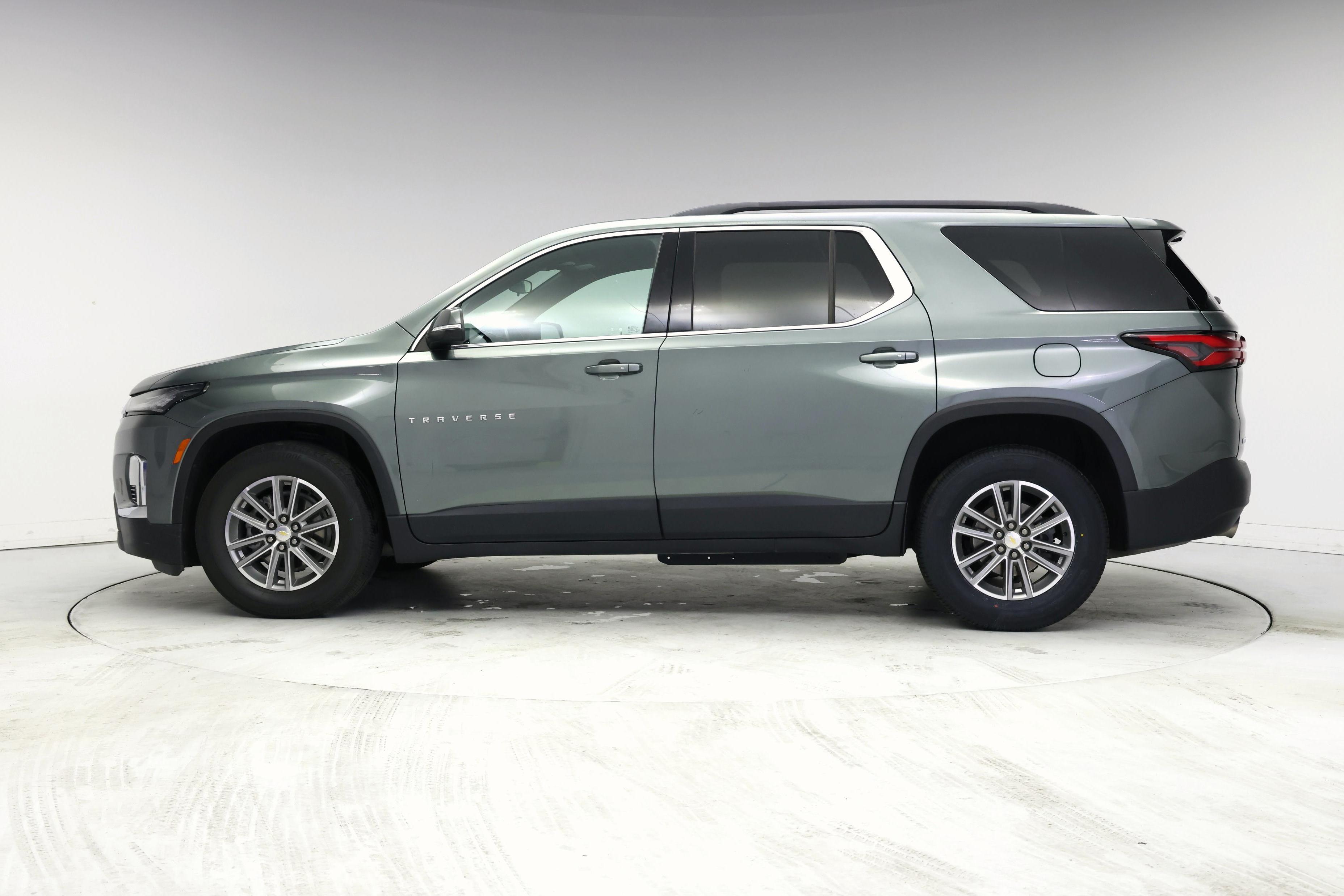 Thumbnail: 2023 Chevrolet Traverse - 3