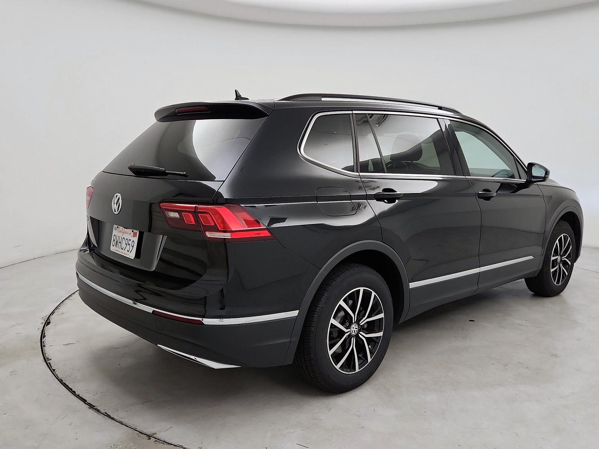 Thumbnail: 2021 Volkswagen Tiguan - 5