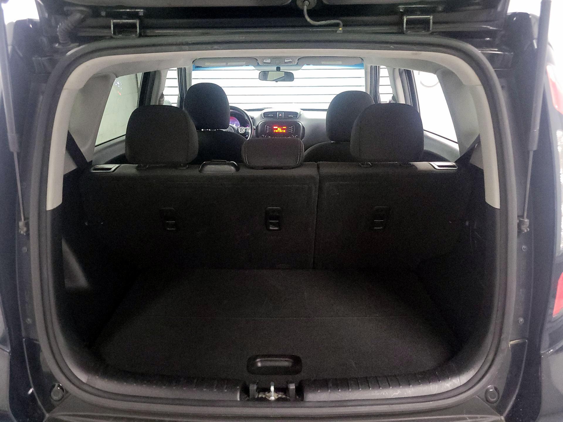 Thumbnail: 2015 Kia Soul - 17
