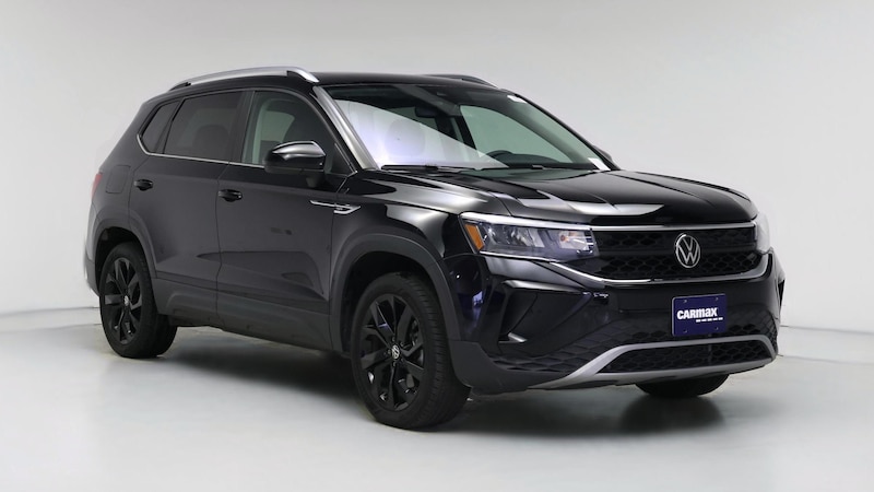 2023 Volkswagen Taos SE Hero Image