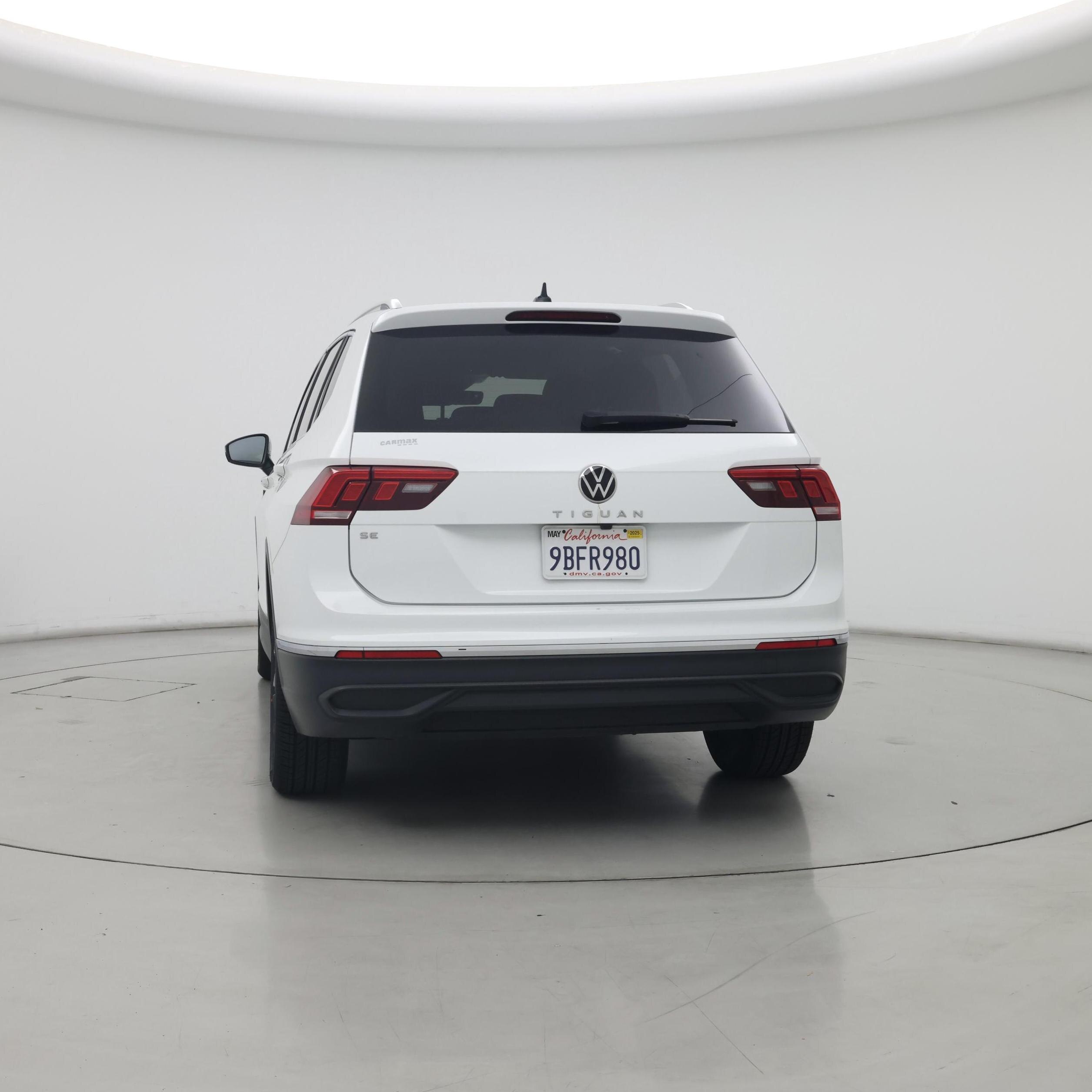 Thumbnail: 2022 Volkswagen Tiguan - 6