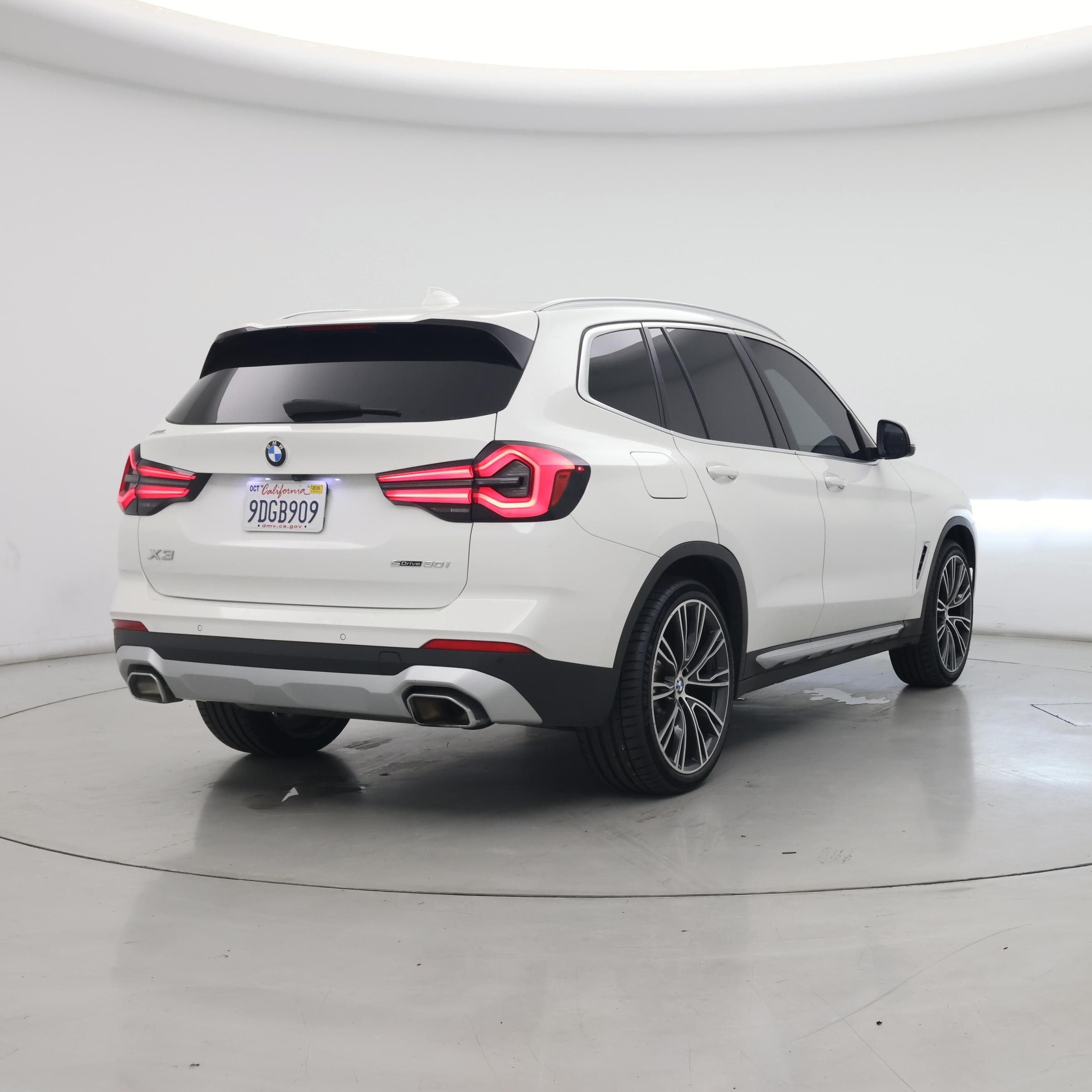 Thumbnail: 2023 BMW X3 - 8