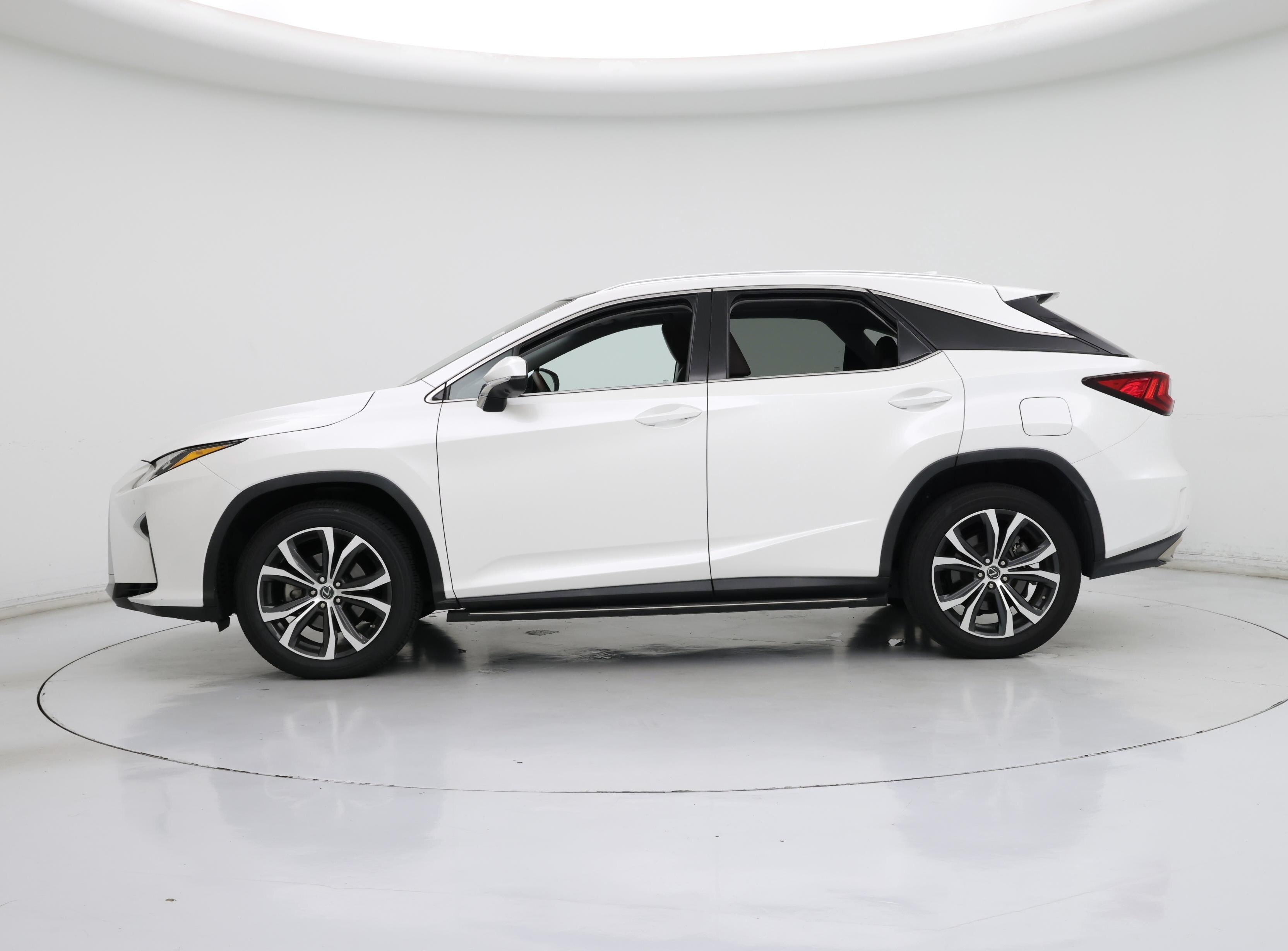 Thumbnail: 2019 Lexus RX - 3