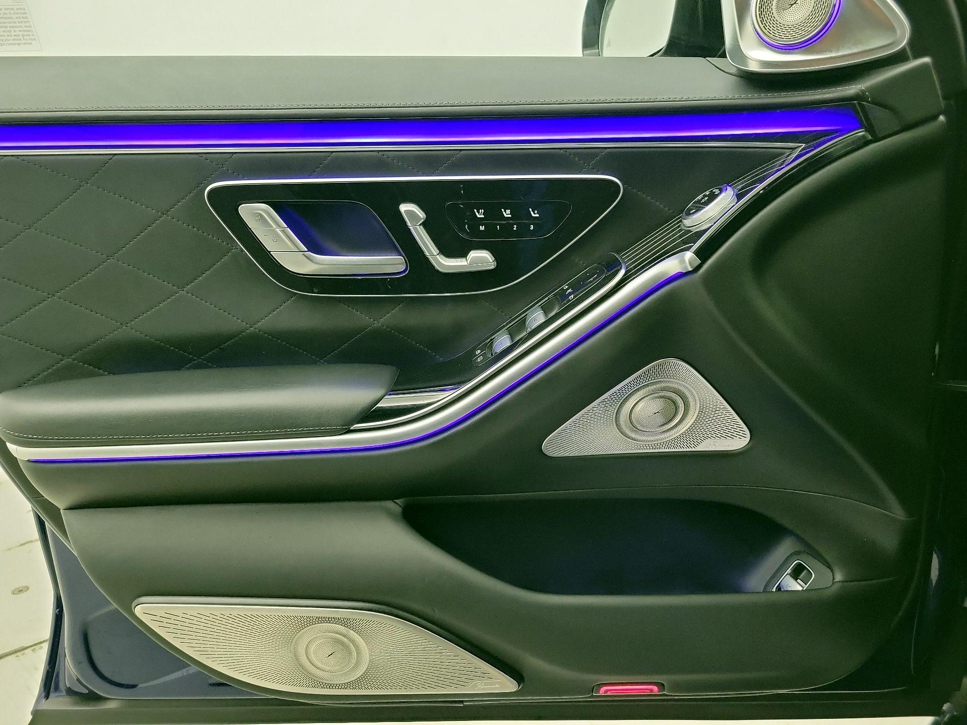 Thumbnail: 2023 Mercedes-Benz S-Class - 12