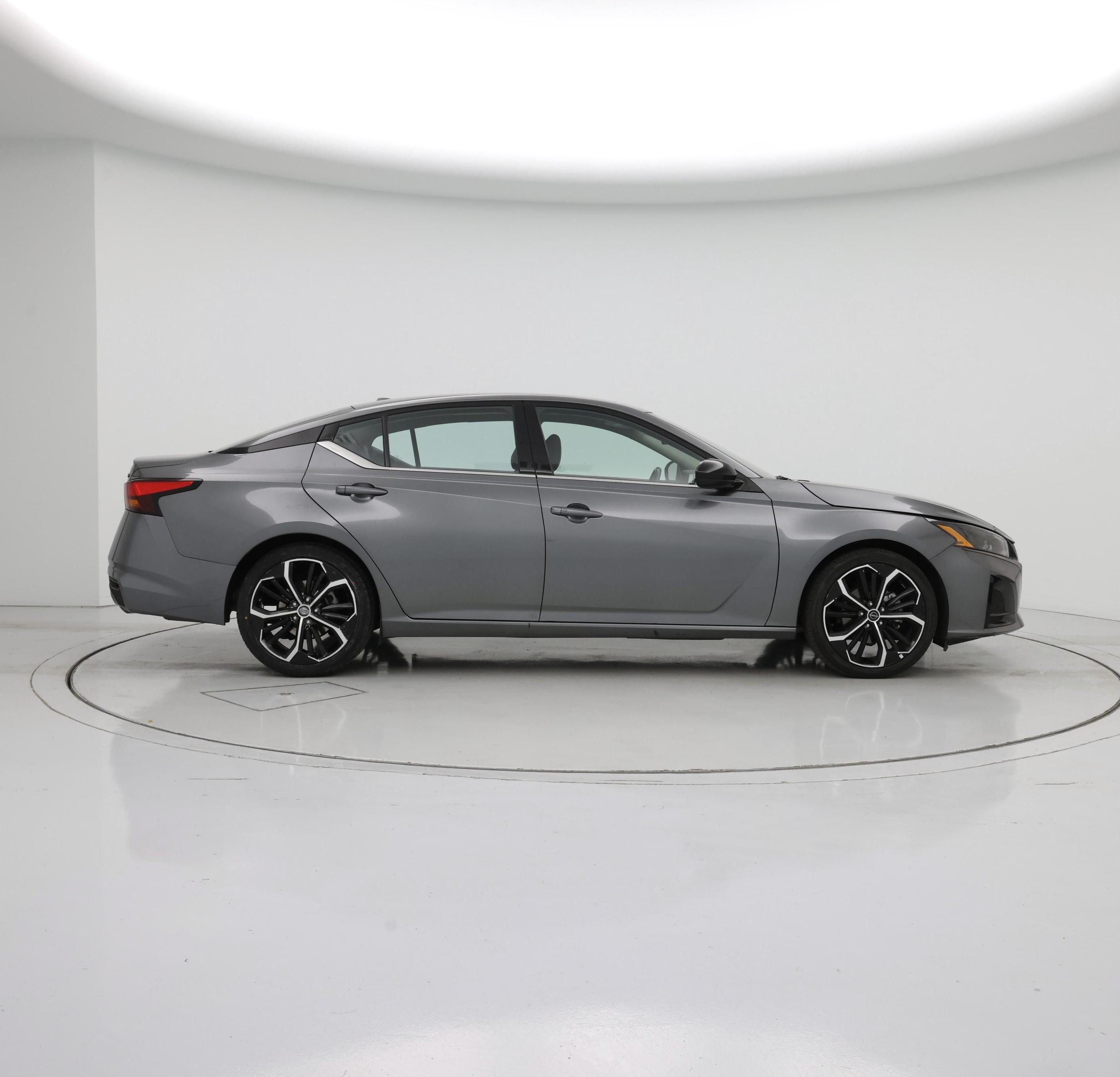 Thumbnail: 2023 Nissan Altima - 7