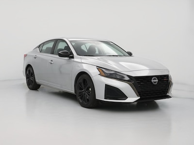 Silver 2023 Nissan Altima SR
