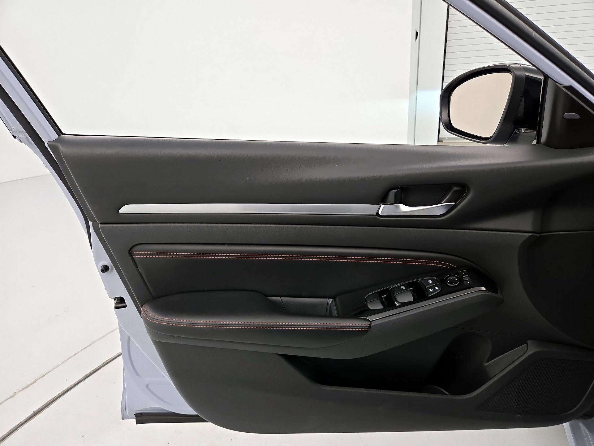 Thumbnail: 2023 Nissan Altima - 12