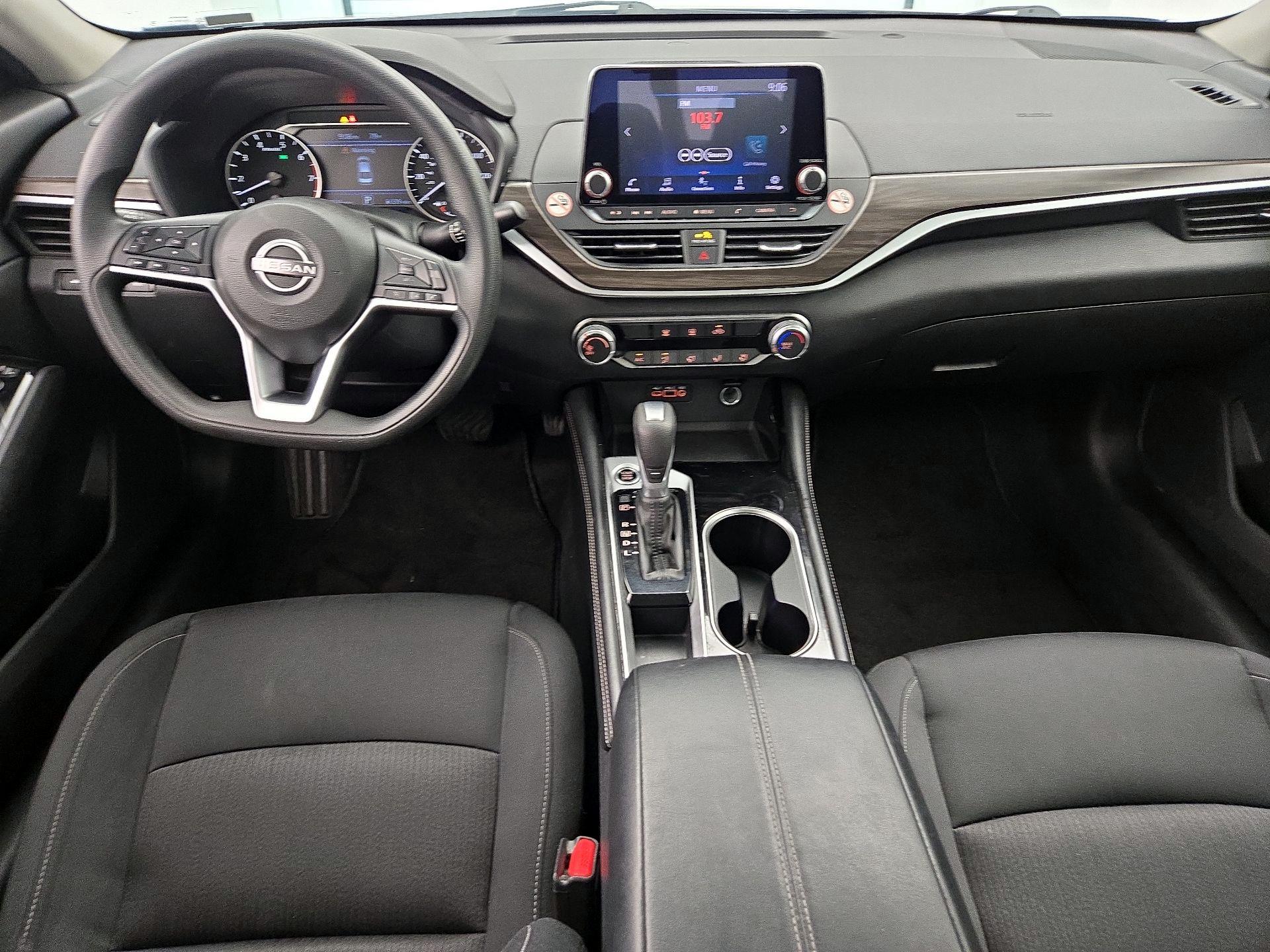 Thumbnail: 2023 Nissan Altima - 9