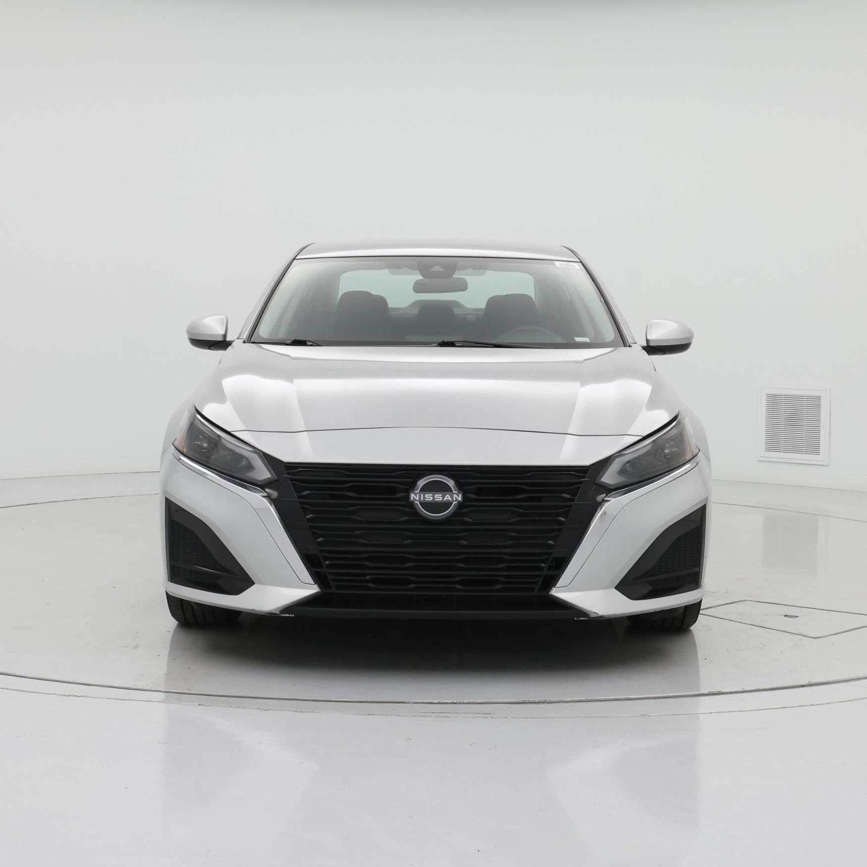 Thumbnail: 2023 Nissan Altima - 5