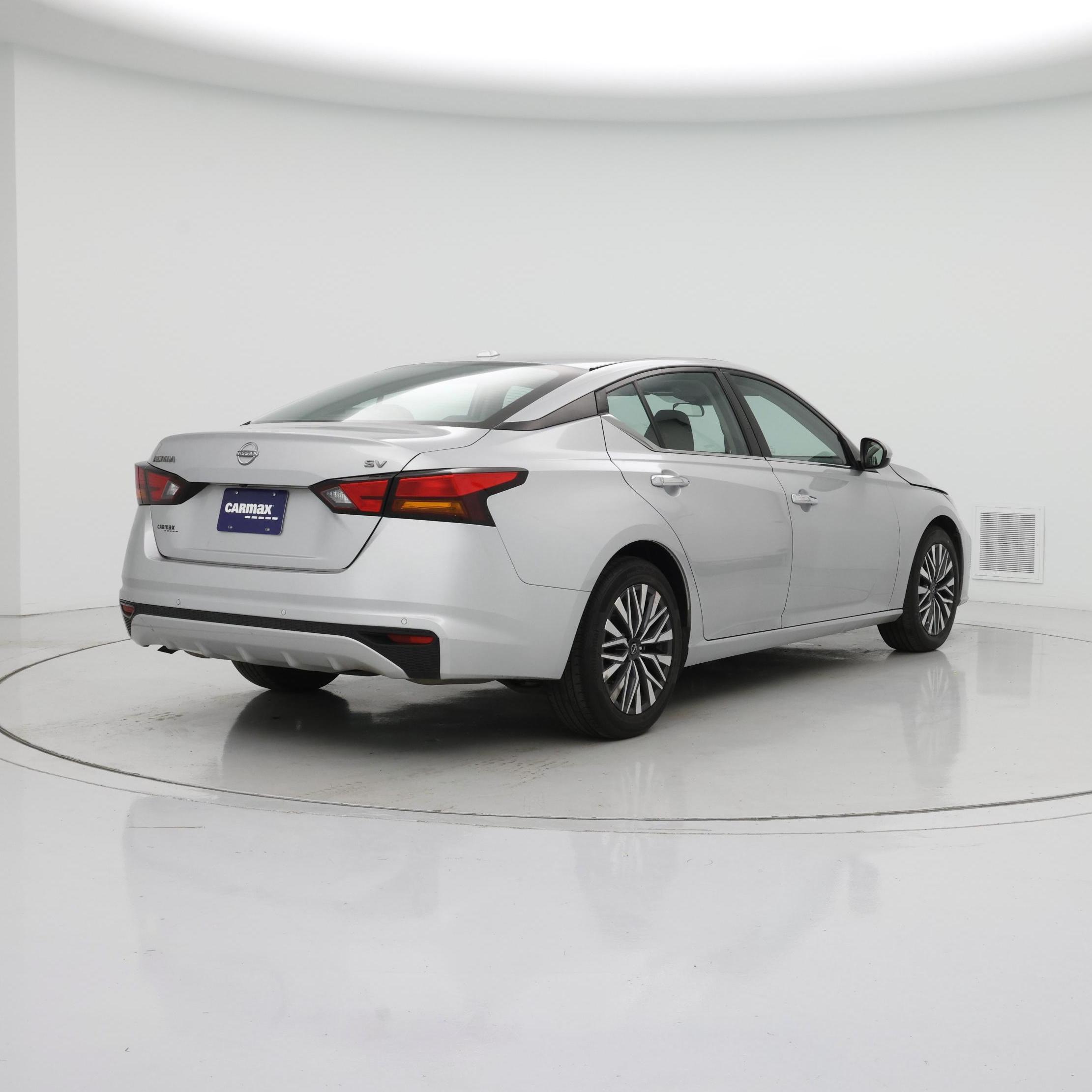 Thumbnail: 2023 Nissan Altima - 8