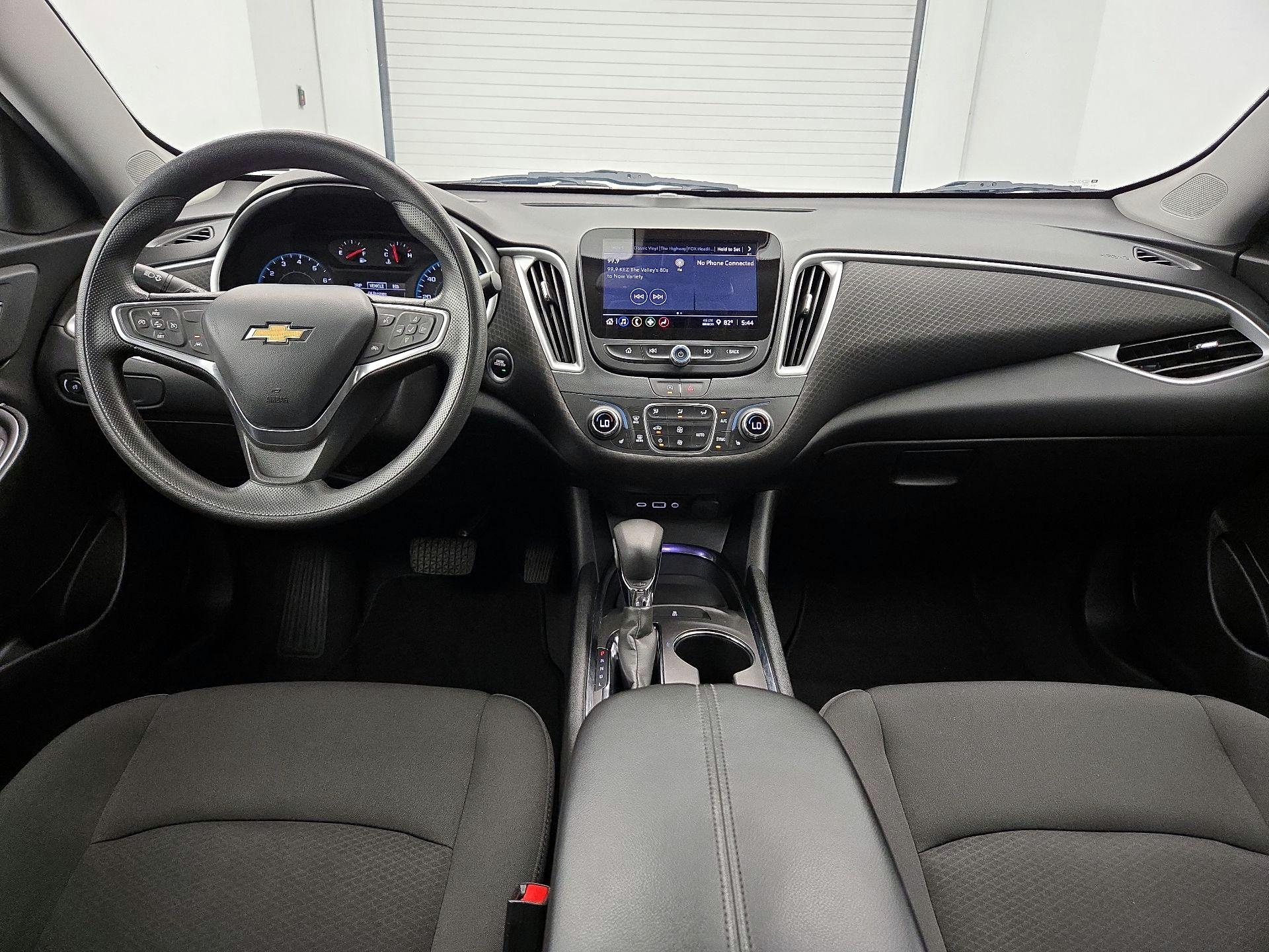 Thumbnail: 2023 Chevrolet Malibu - 9