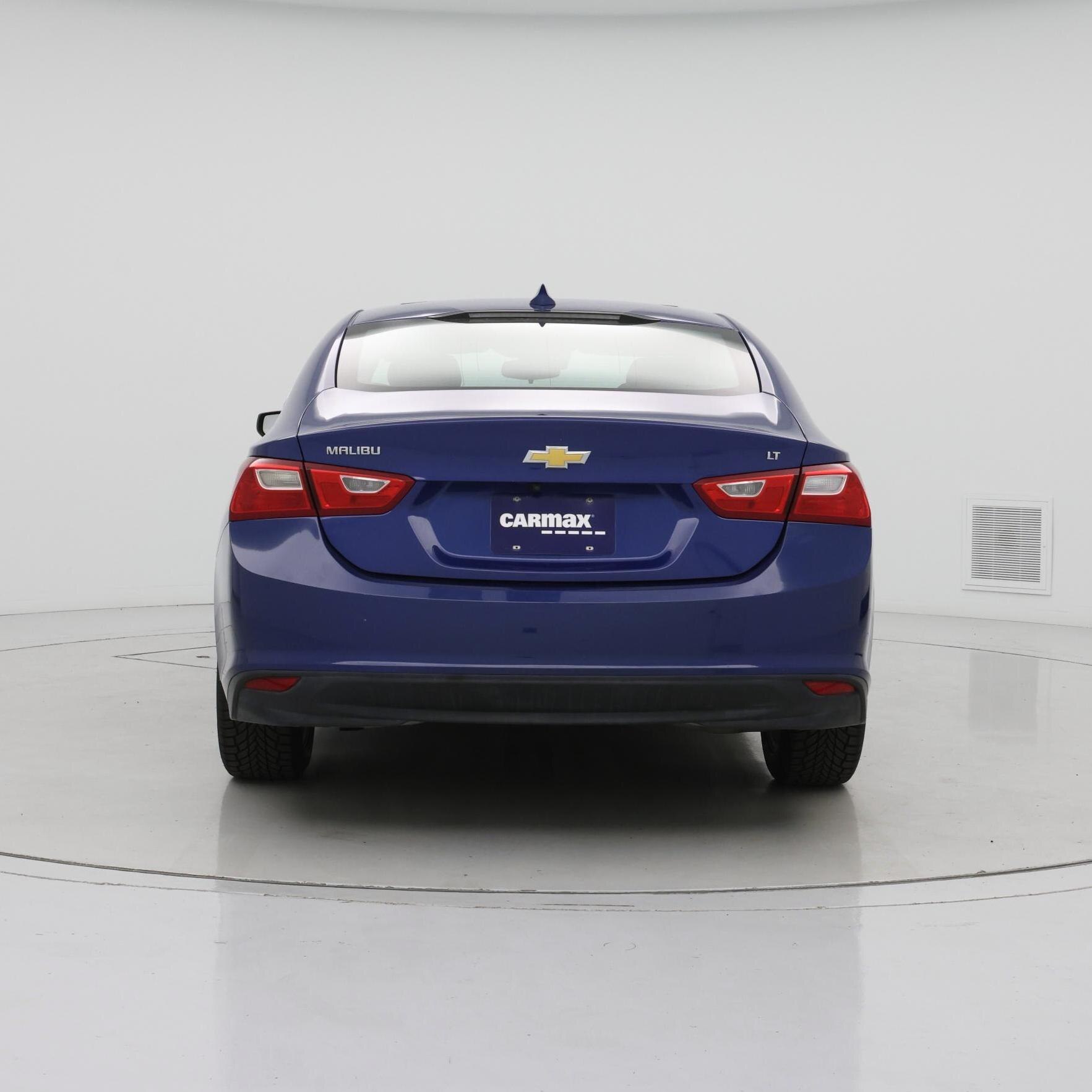 Thumbnail: 2023 Chevrolet Malibu - 6