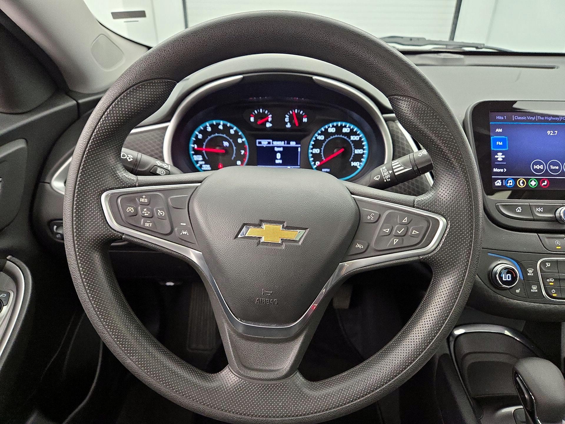 Thumbnail: 2023 Chevrolet Malibu - 10