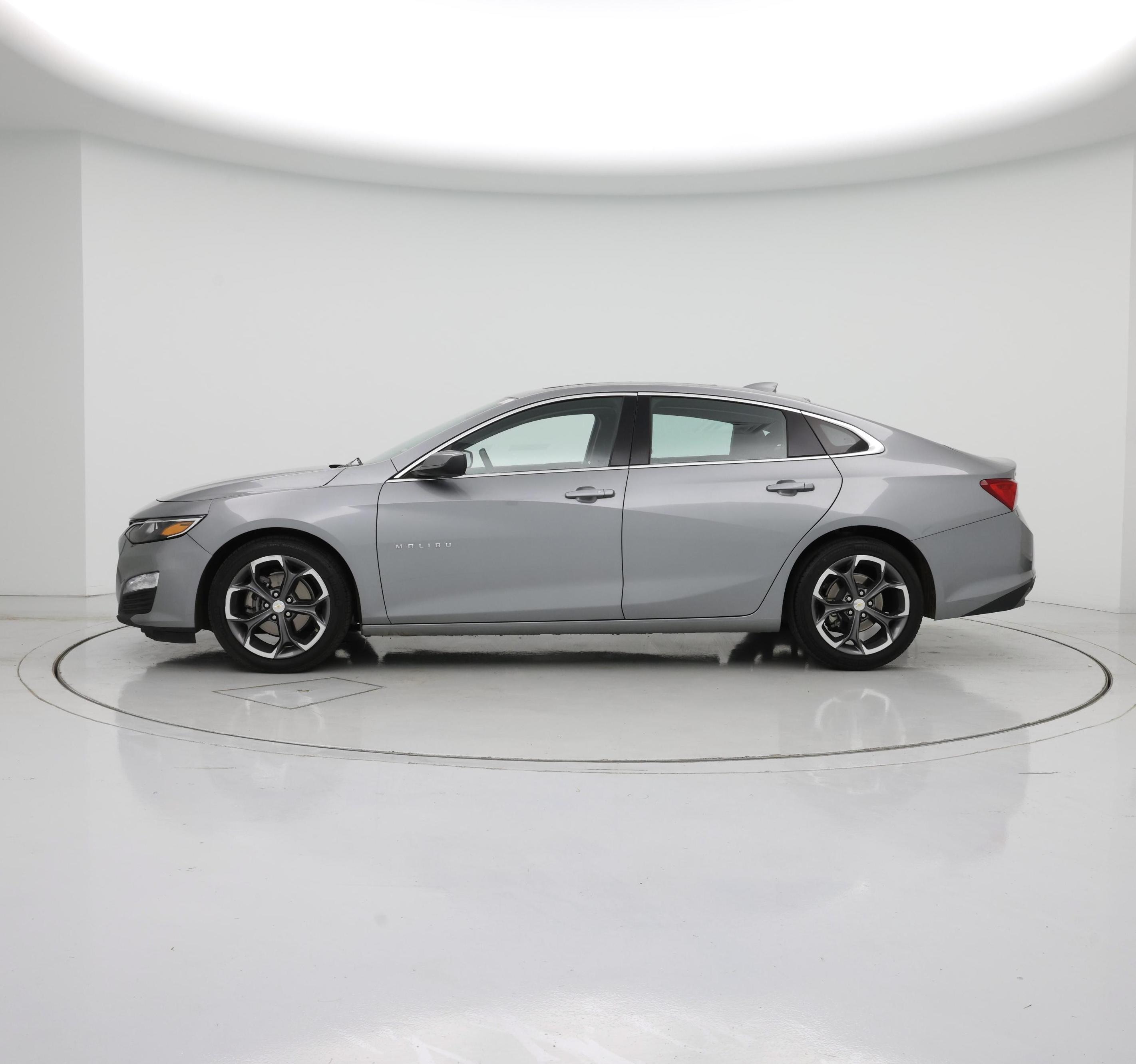 Thumbnail: 2023 Chevrolet Malibu - 3