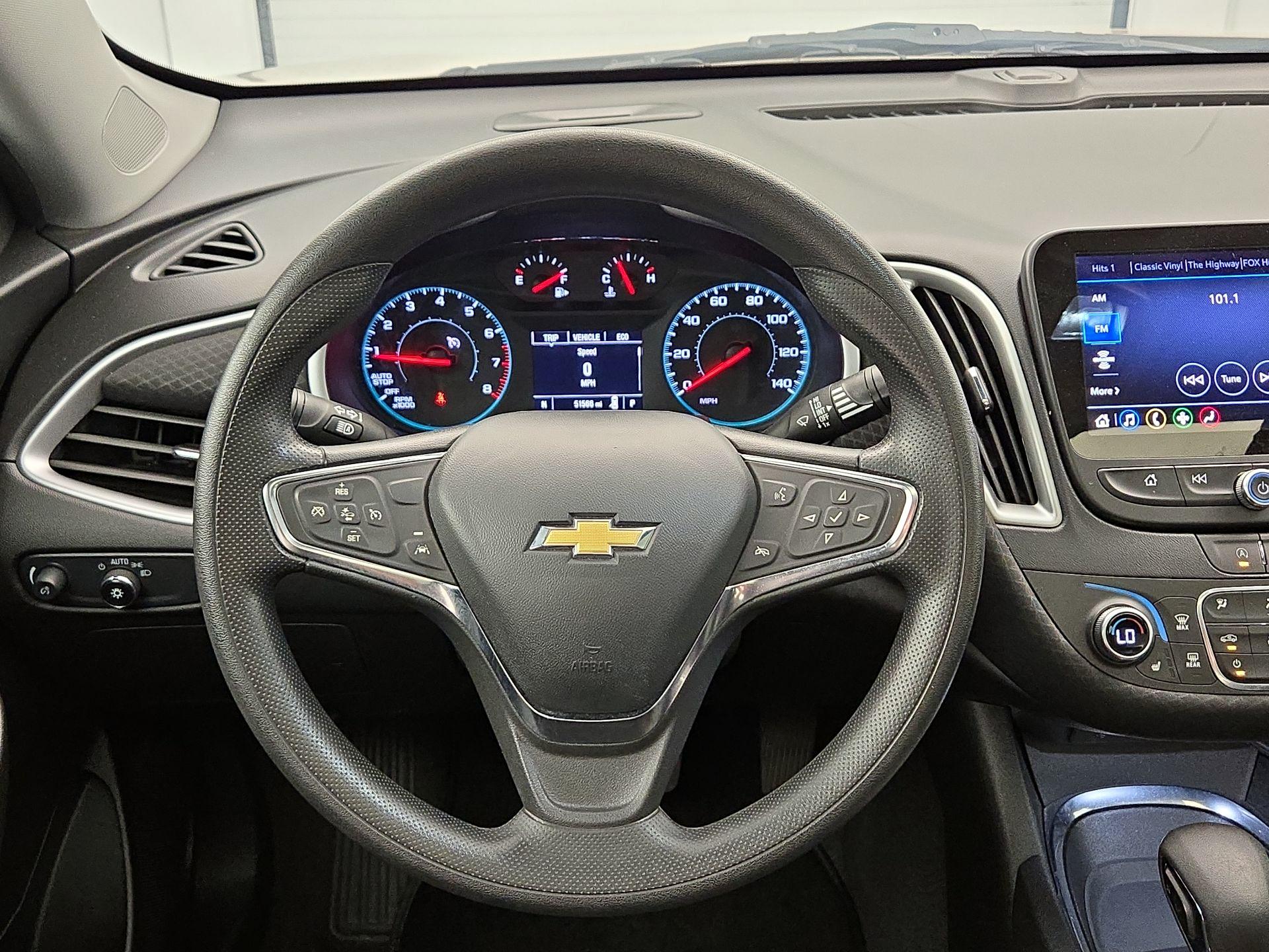 Thumbnail: 2023 Chevrolet Malibu - 10