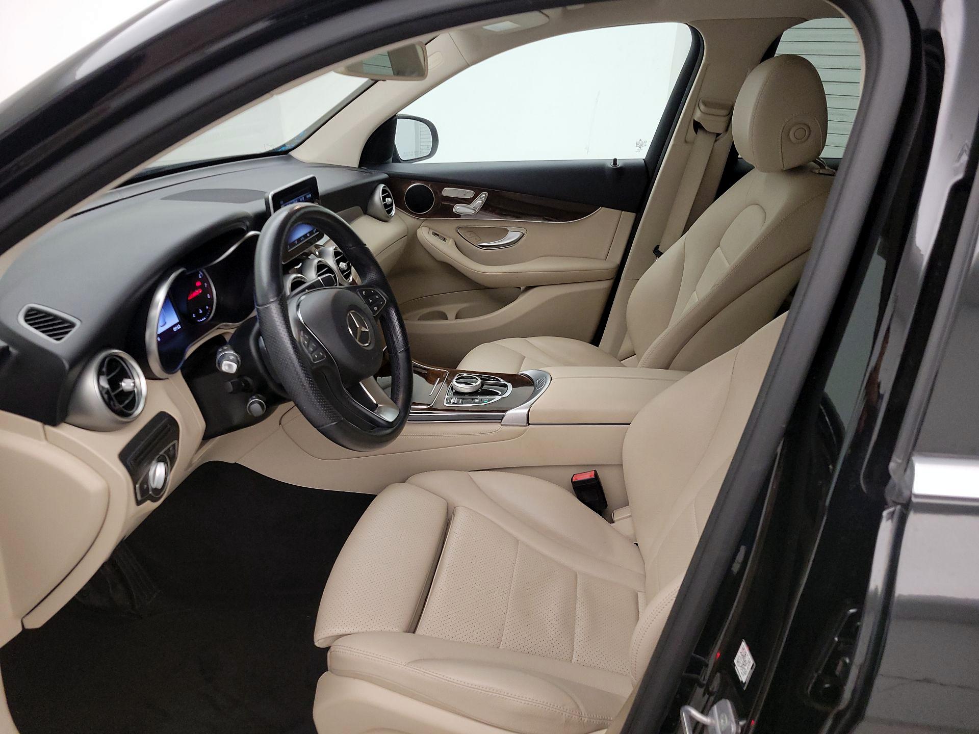 Thumbnail: 2019 Mercedes-Benz GLC - 11
