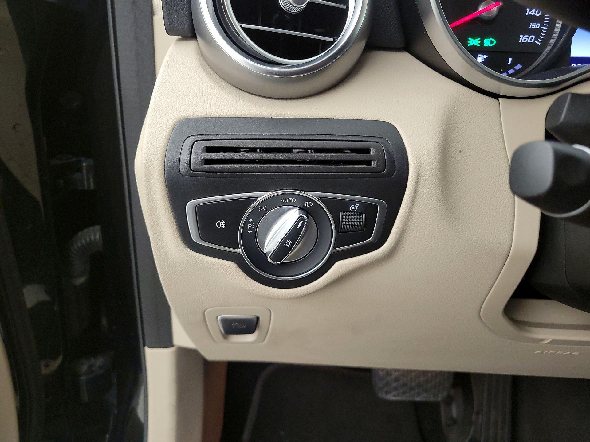 Thumbnail: 2019 Mercedes-Benz GLC - 13