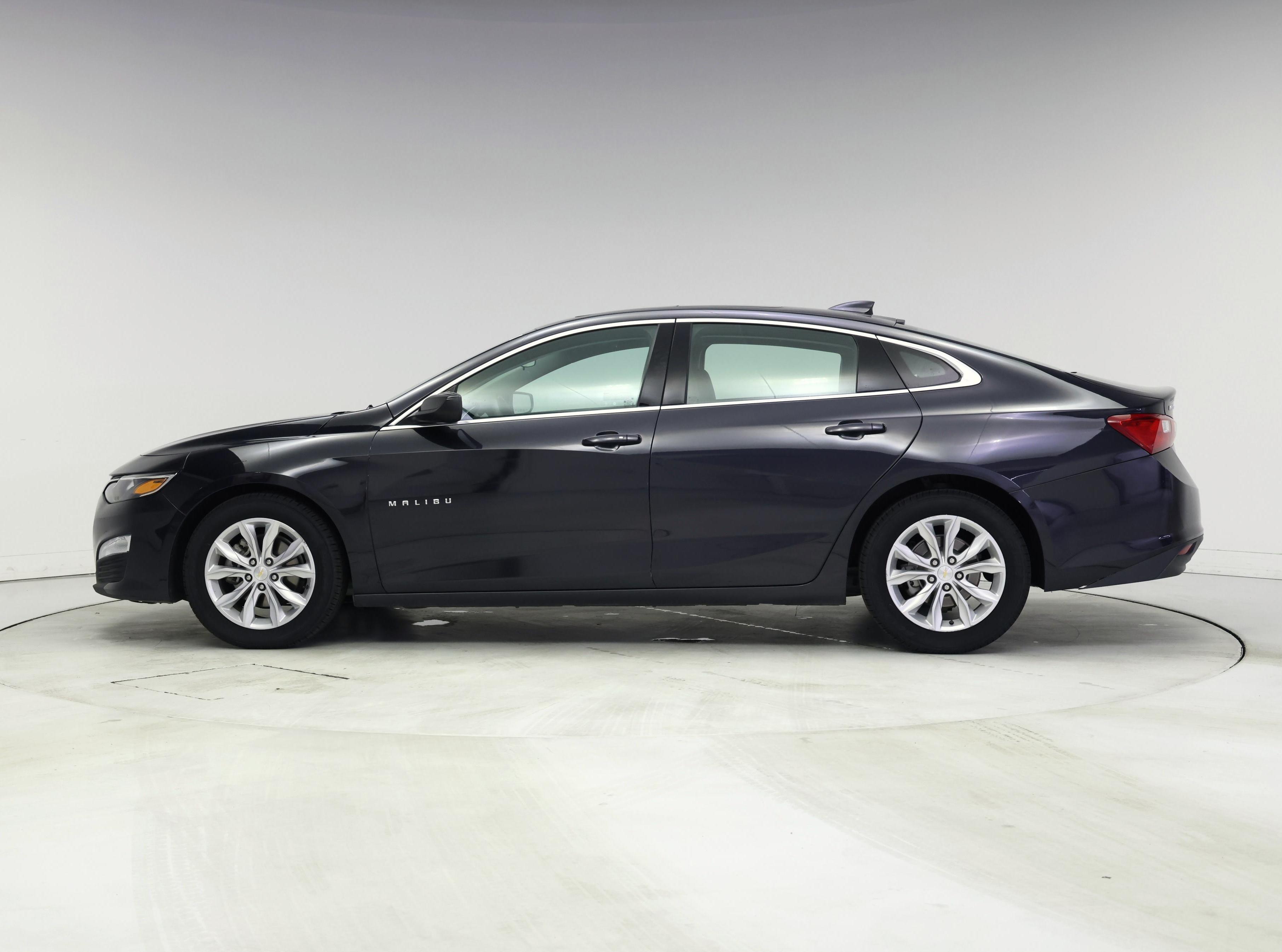Thumbnail: 2023 Chevrolet Malibu - 3