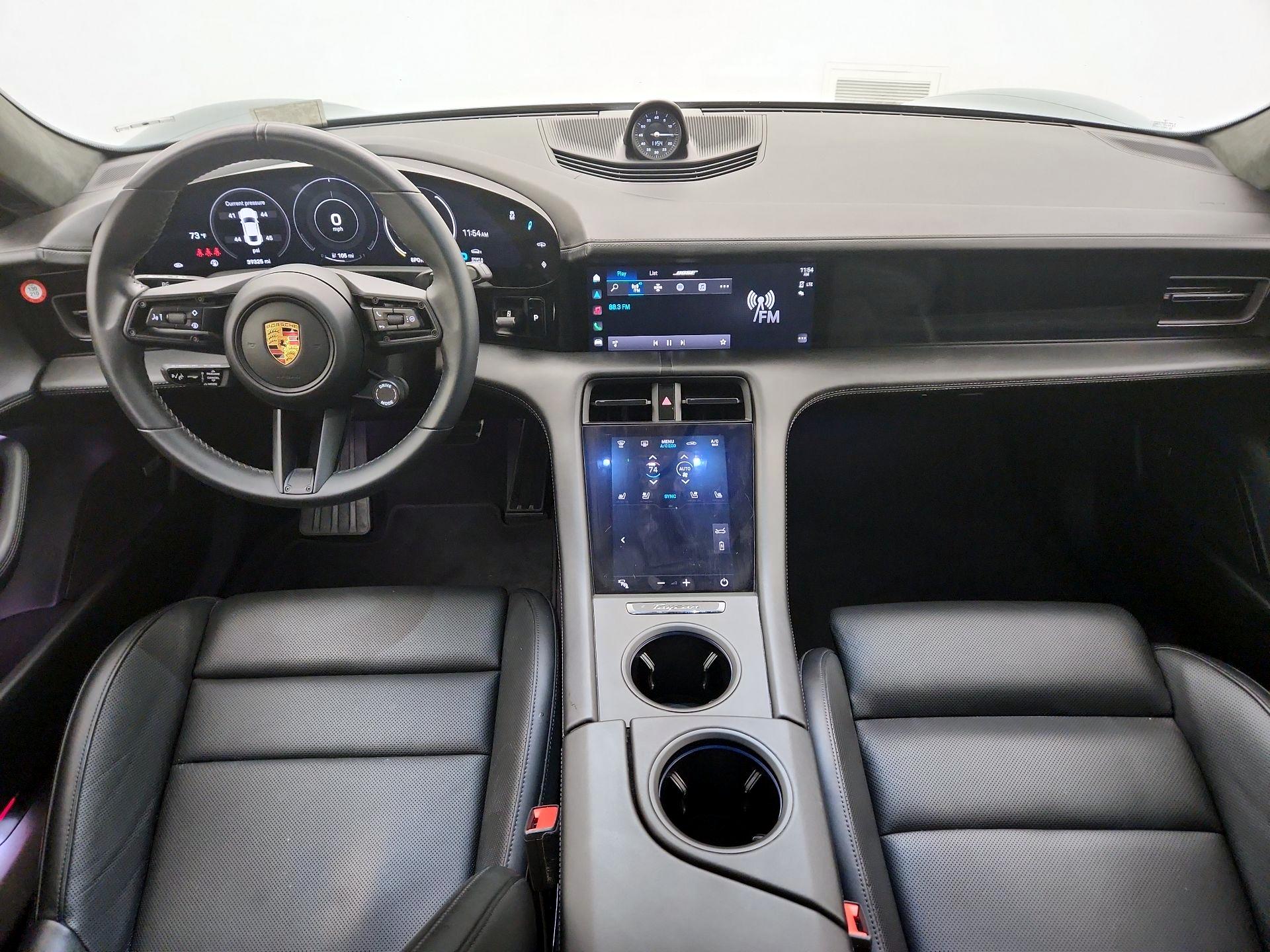 Thumbnail: 2022 Porsche Taycan - 9