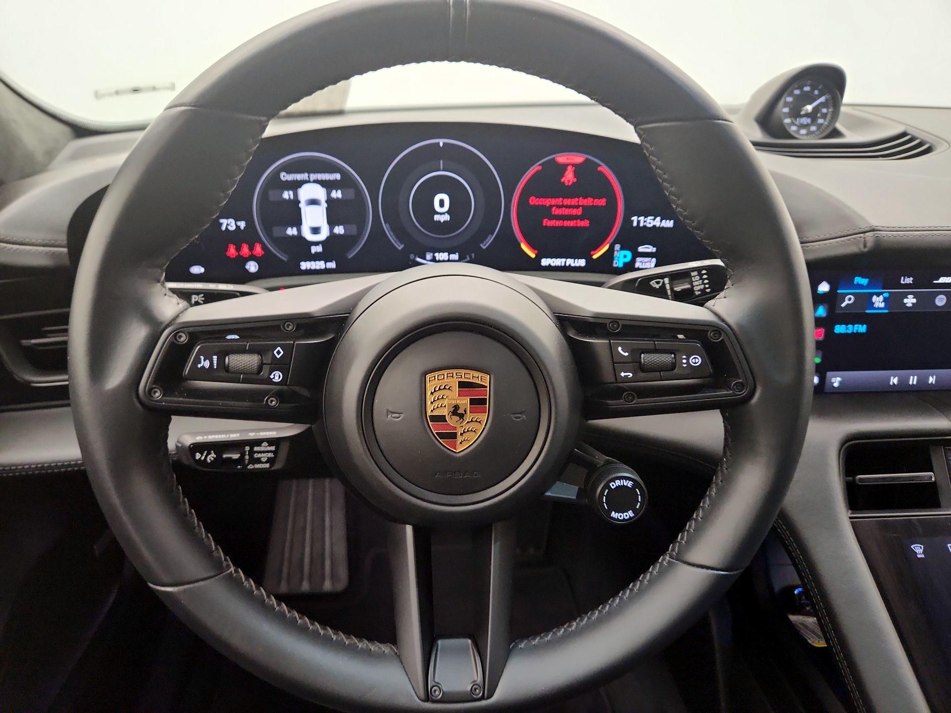 Thumbnail: 2022 Porsche Taycan - 10