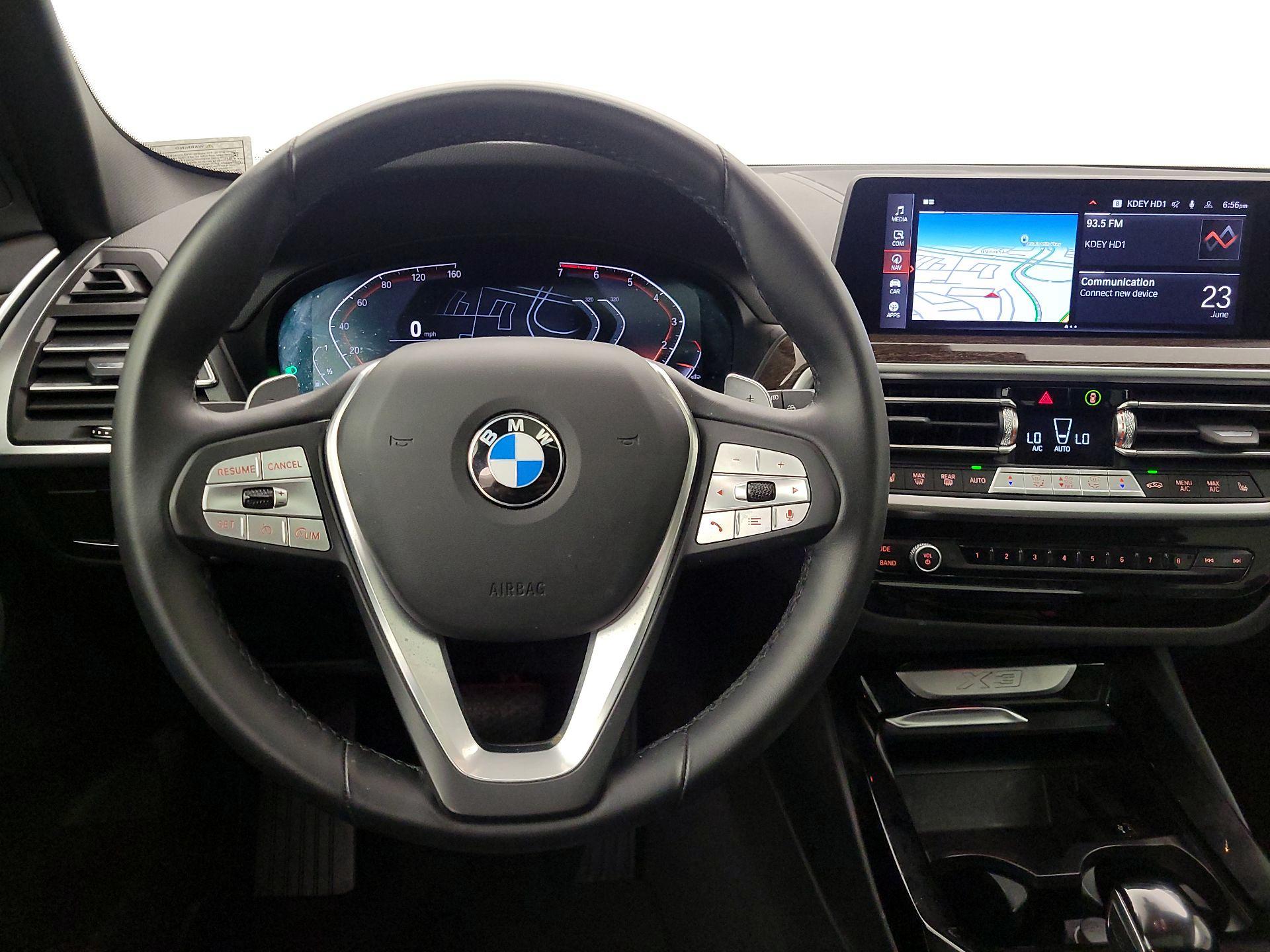 Thumbnail: 2022 BMW X3 - 10