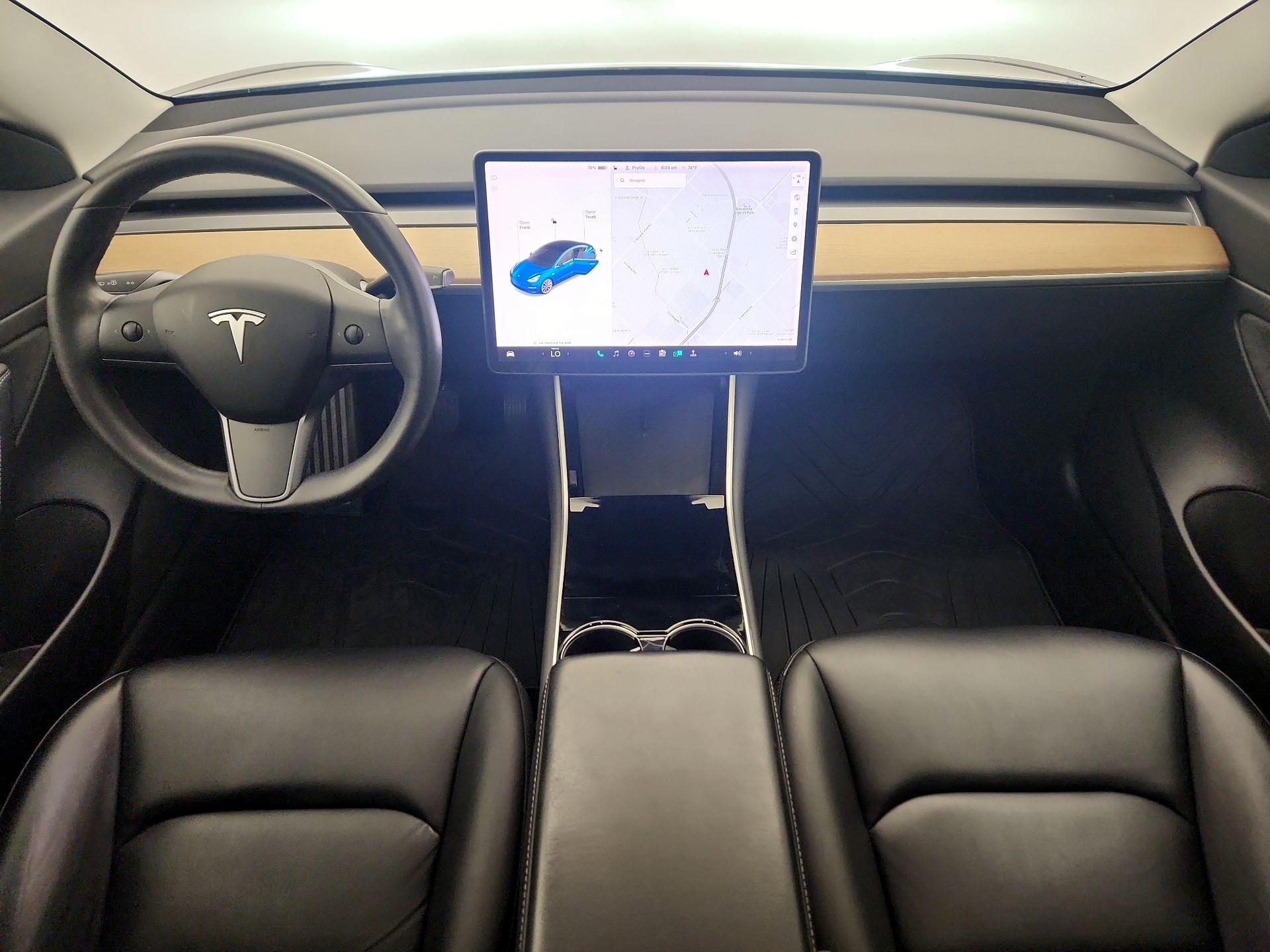 Thumbnail: 2020 Tesla Model 3 - 9