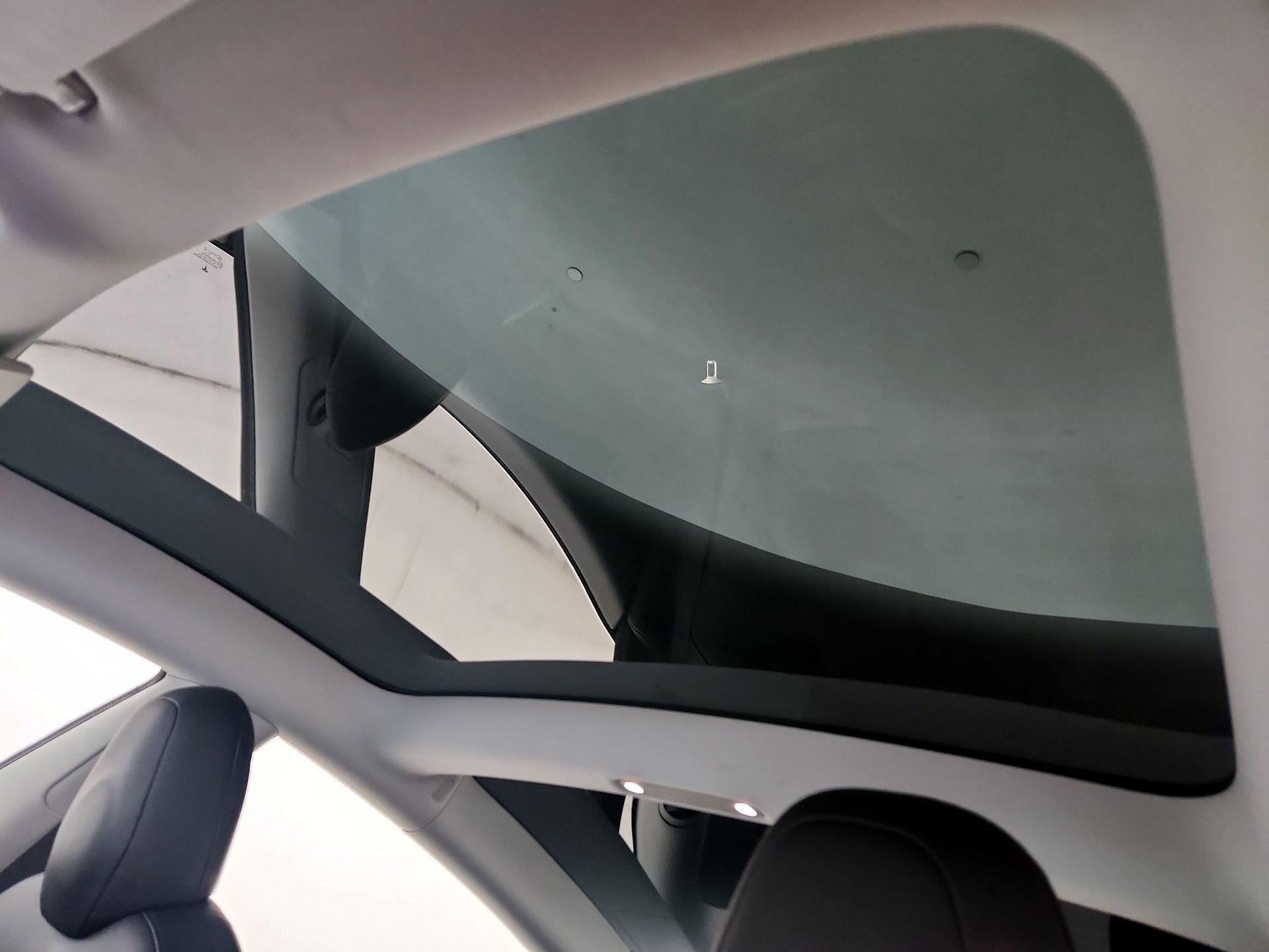 Thumbnail: 2020 Tesla Model 3 - 18