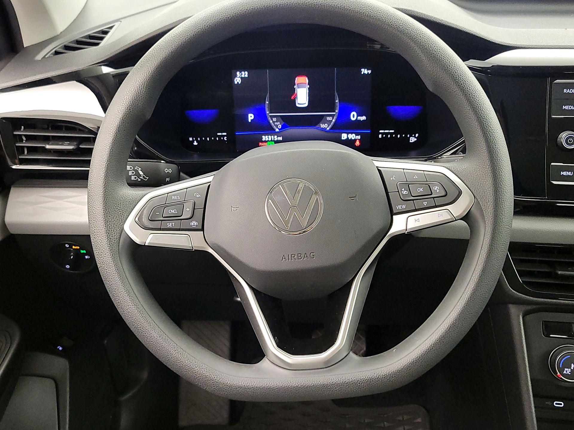 Thumbnail: 2022 Volkswagen Taos - 10