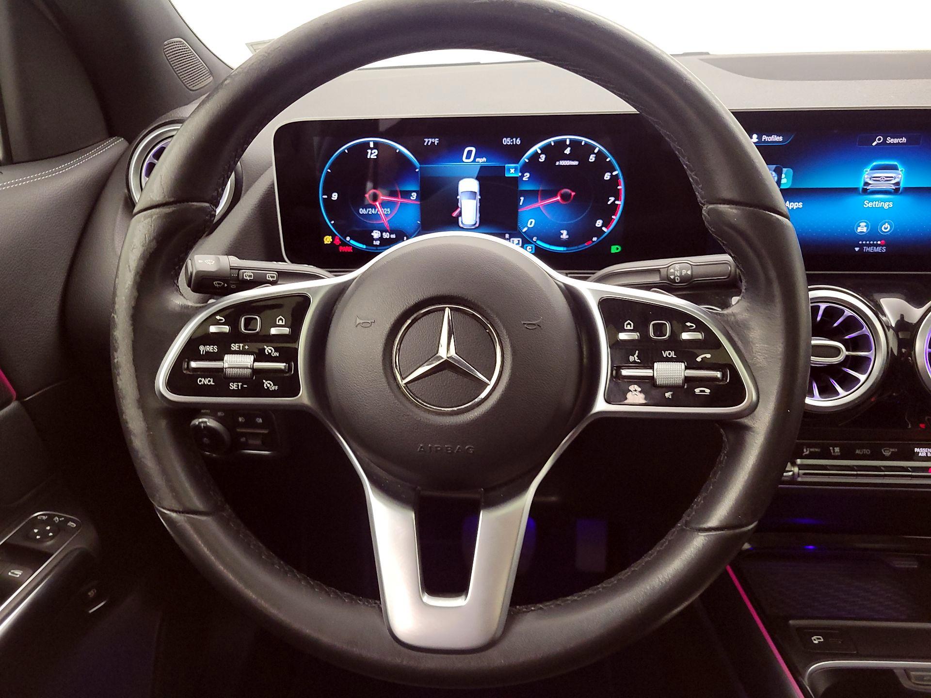 Thumbnail: 2021 Mercedes-Benz GLA - 10