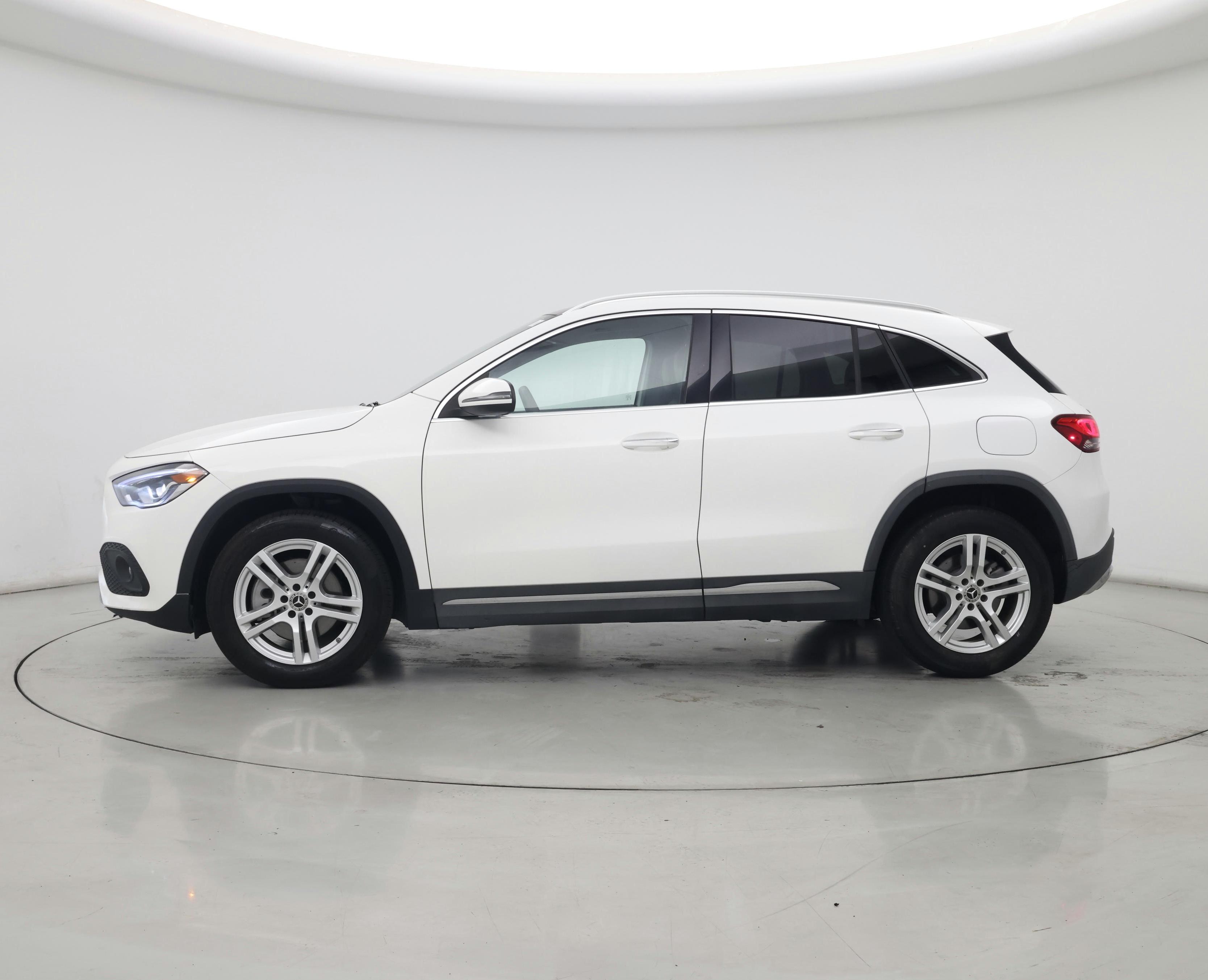 Thumbnail: 2021 Mercedes-Benz GLA - 3