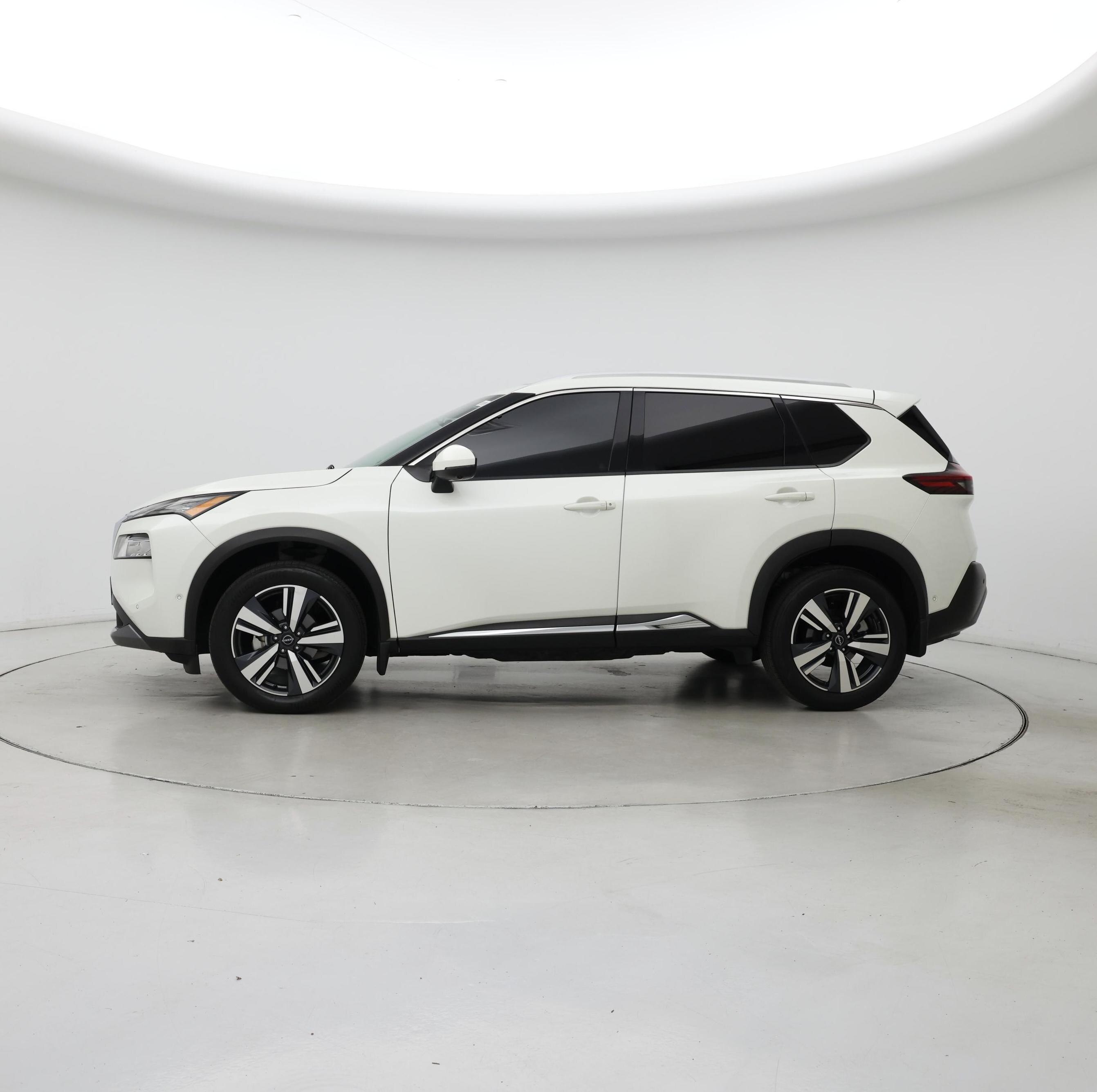 Thumbnail: 2023 Nissan Rogue - 3