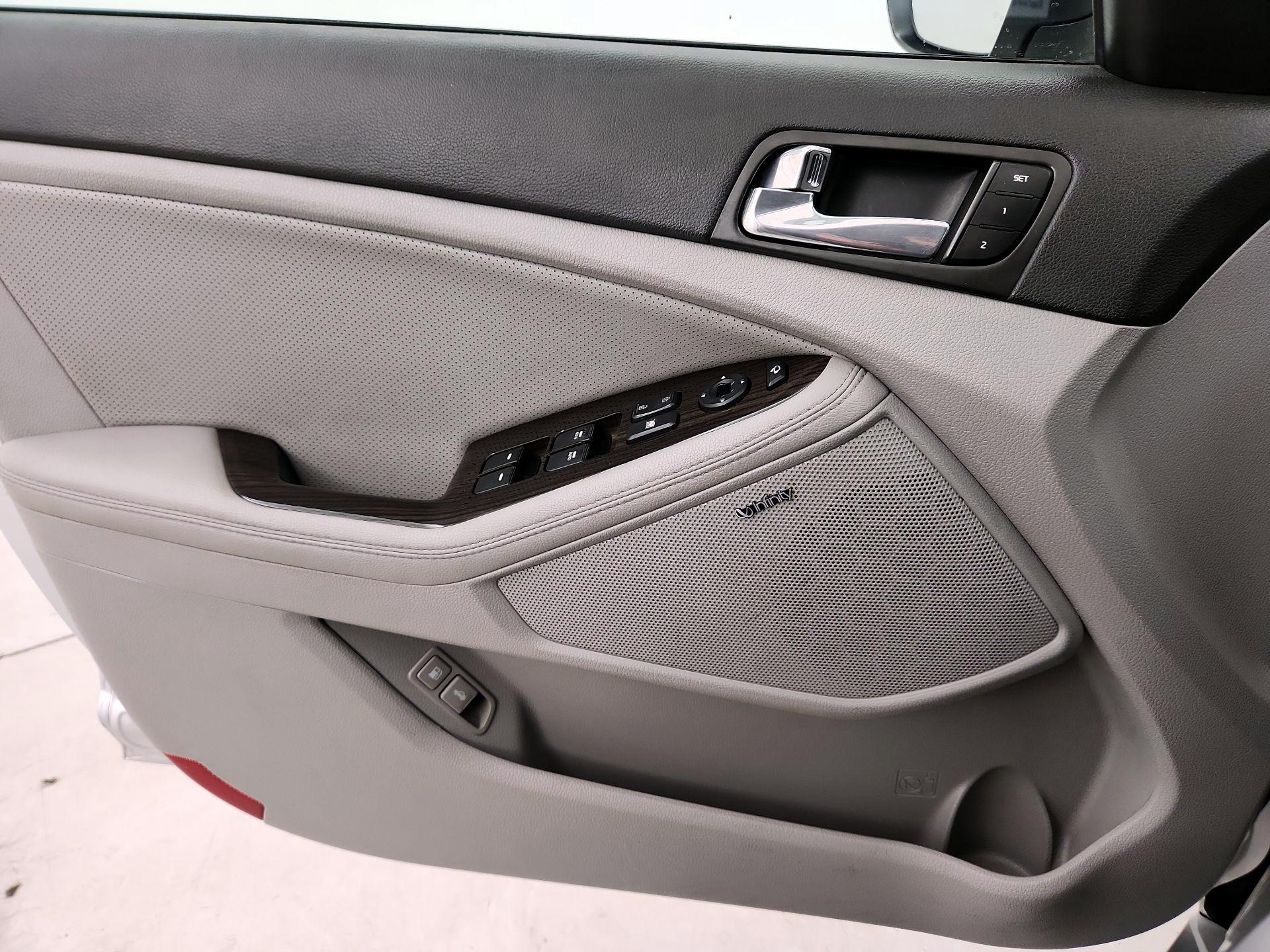 Thumbnail: 2014 Kia Optima - 12